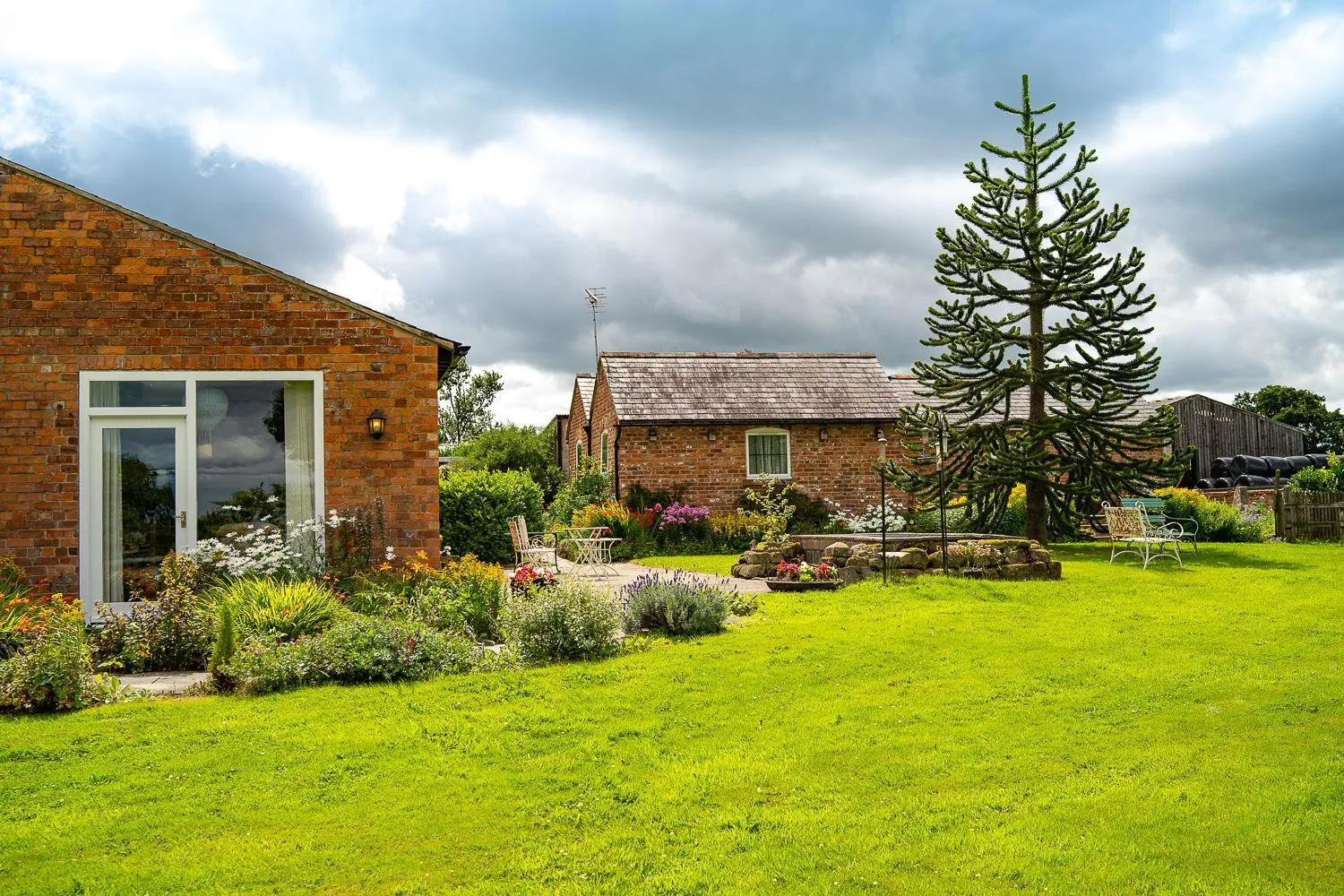 Property building in Higher Farm