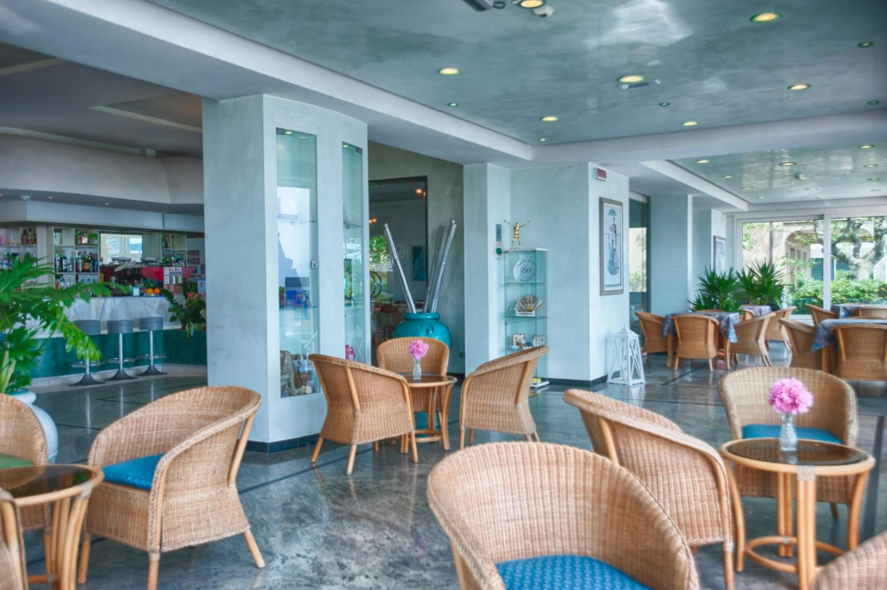 Communal lounge/ TV room in Hotel Gorini