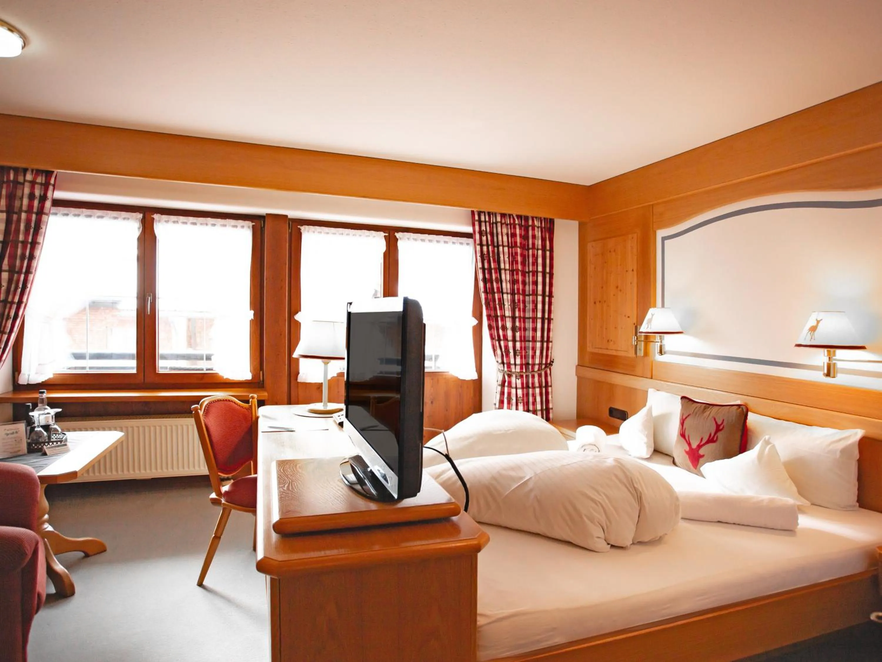 Photo of the whole room, Bed in Hotel Bergruh