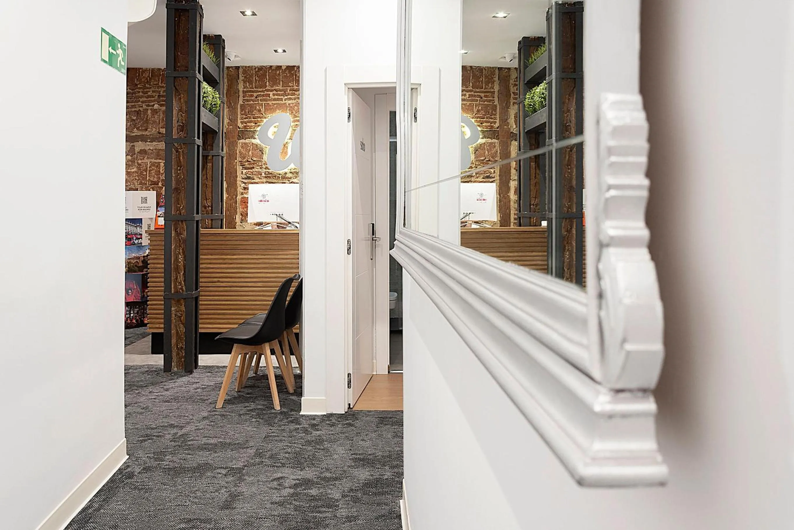 Lobby or reception in Woohoo Rooms Chueca