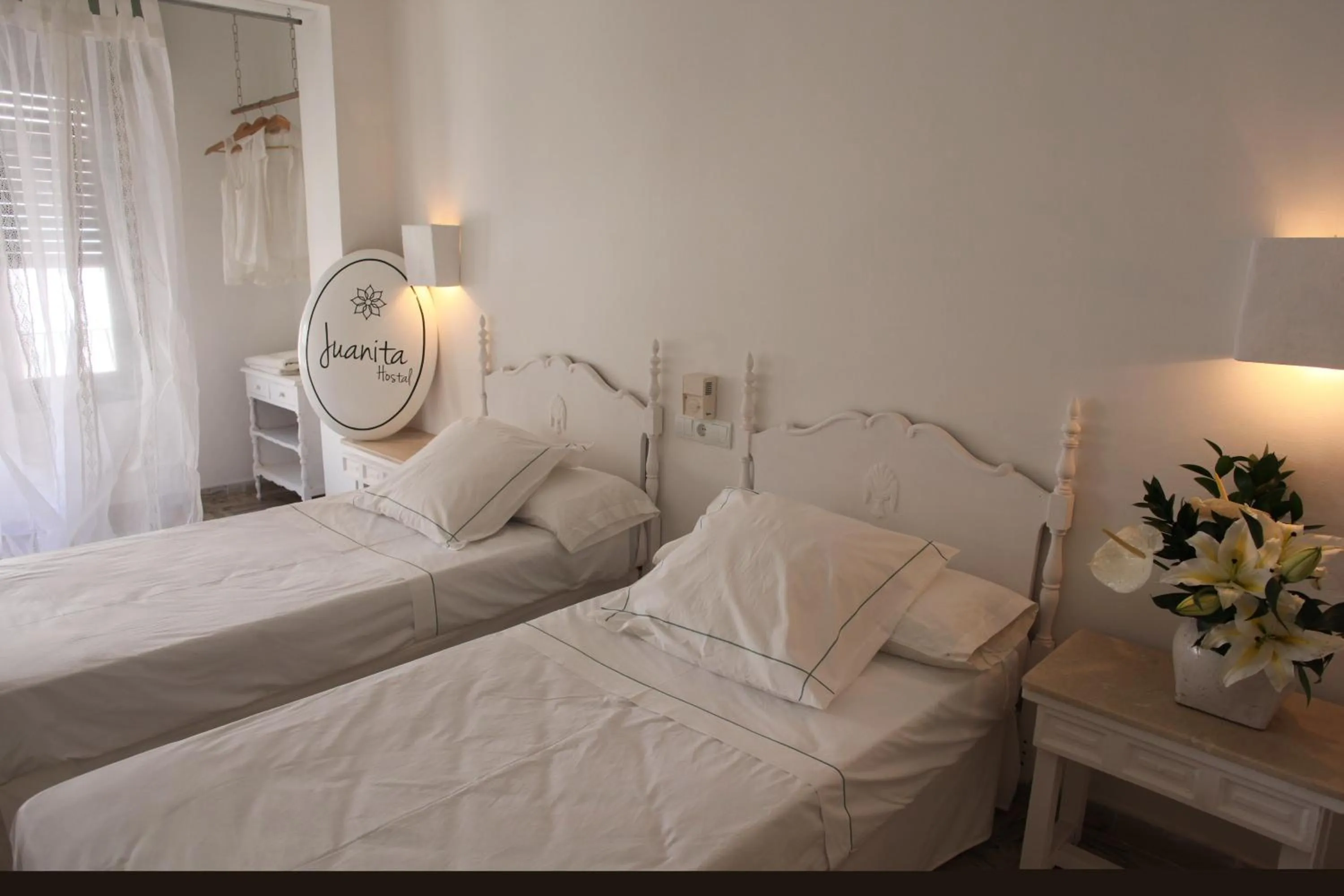 Bed in Juanita Hostal