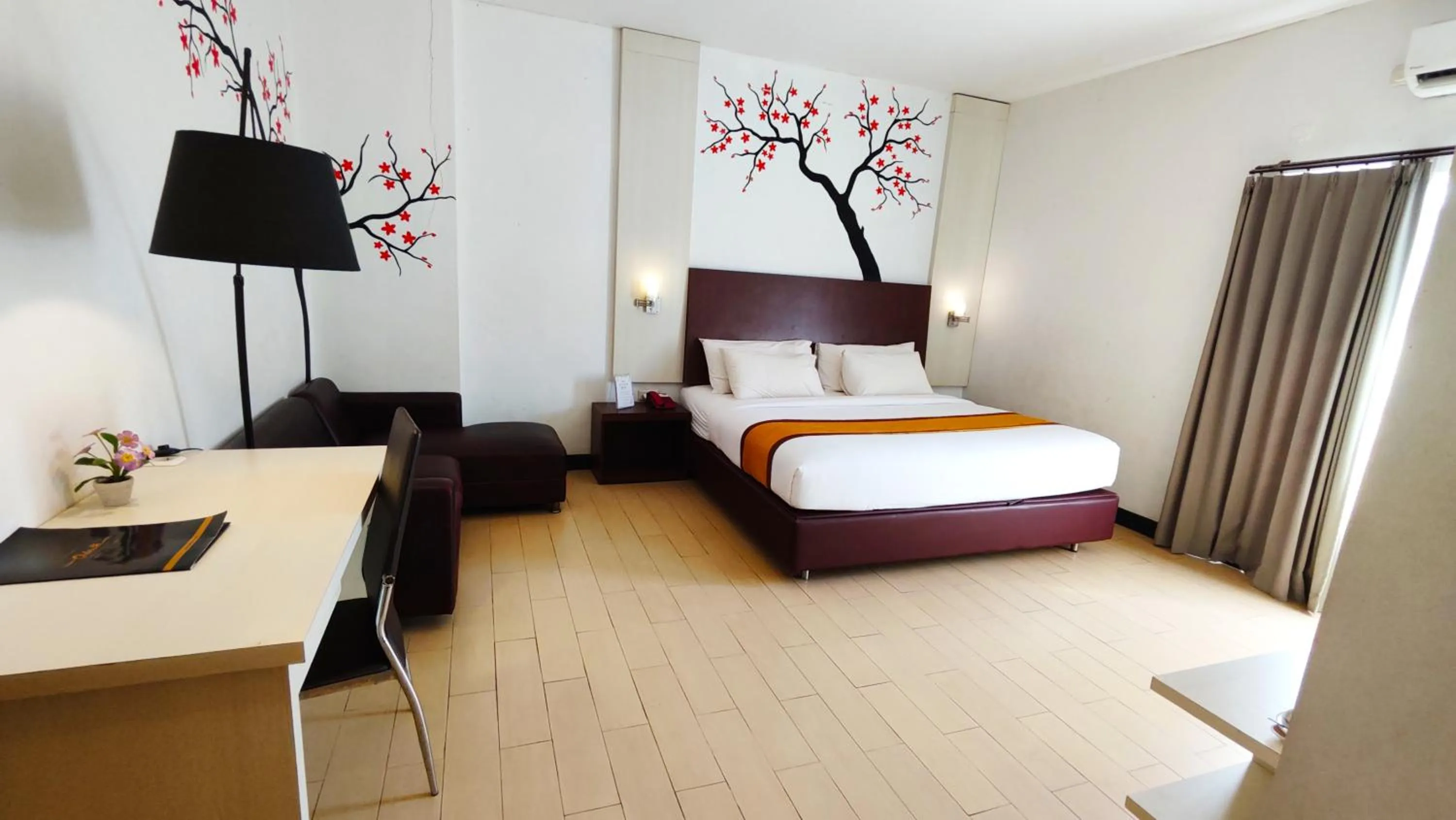 Bed in Odaita Hotel Pamekasan Madura