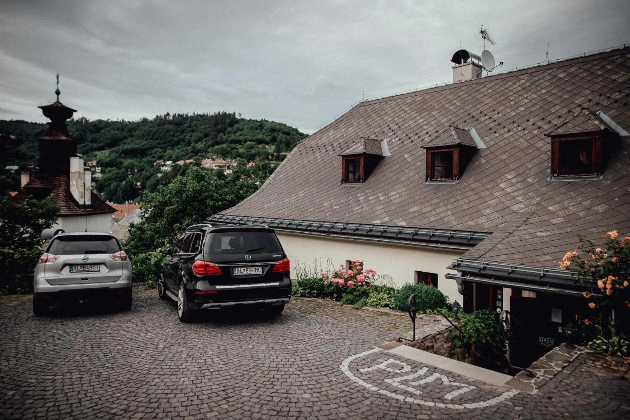 Facade/entrance in Resla Residence I, II, & Wellness