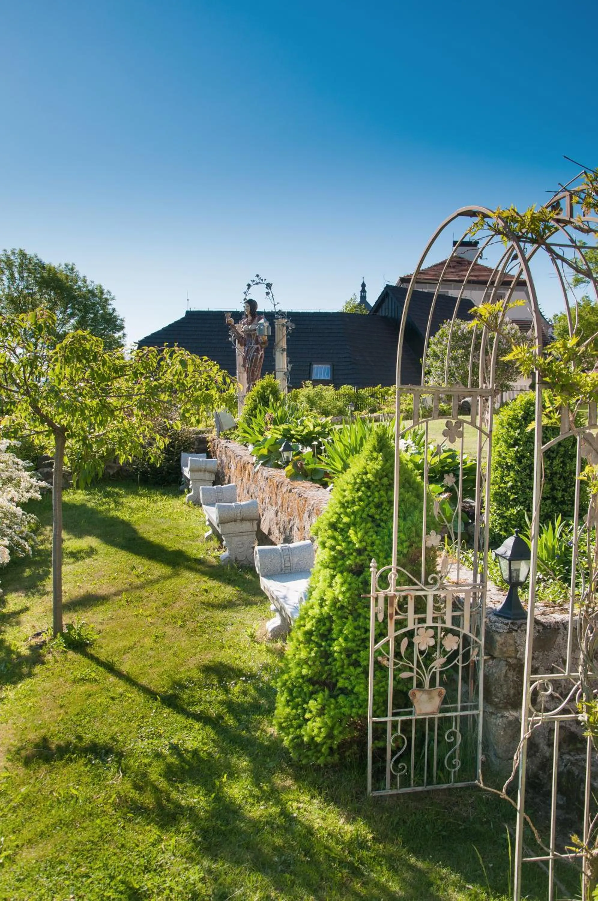 Garden in Resla Residence I, II, & Wellness