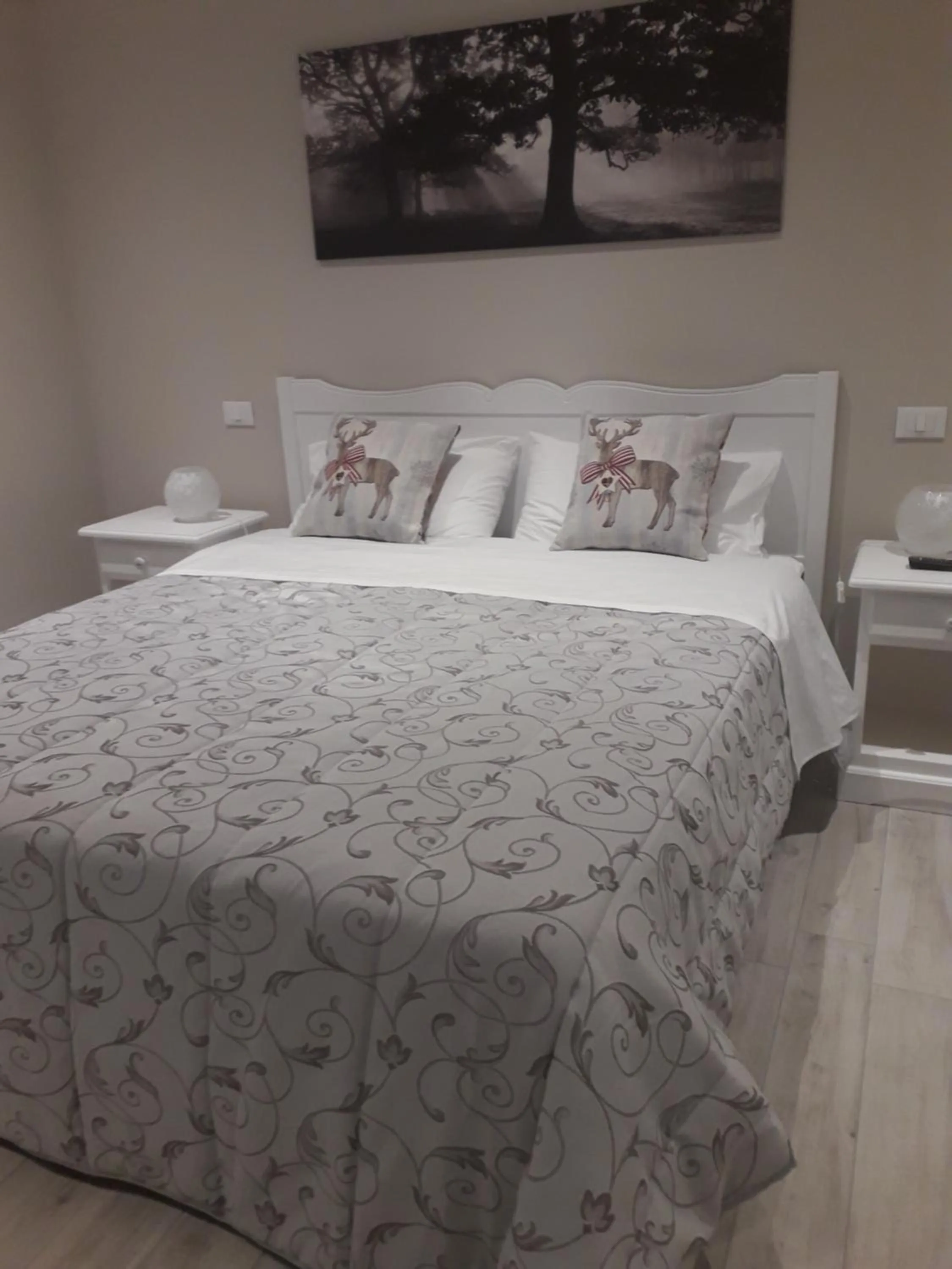 Photo of the whole room, Bed in Reggiolacittàinvisibile B&B