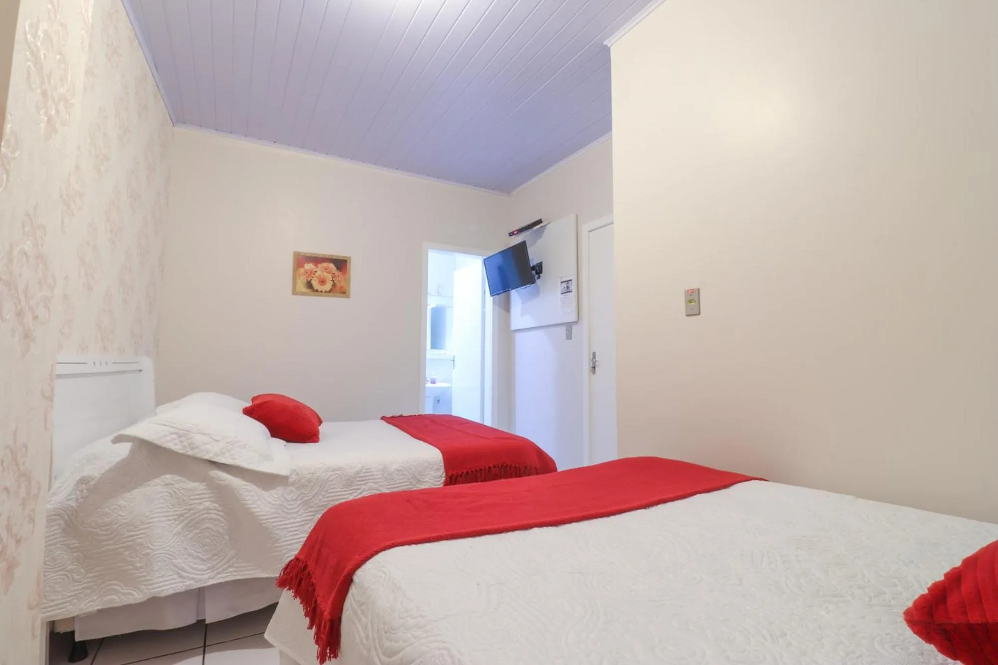 Property building, Bed in Pousada Tia Eni