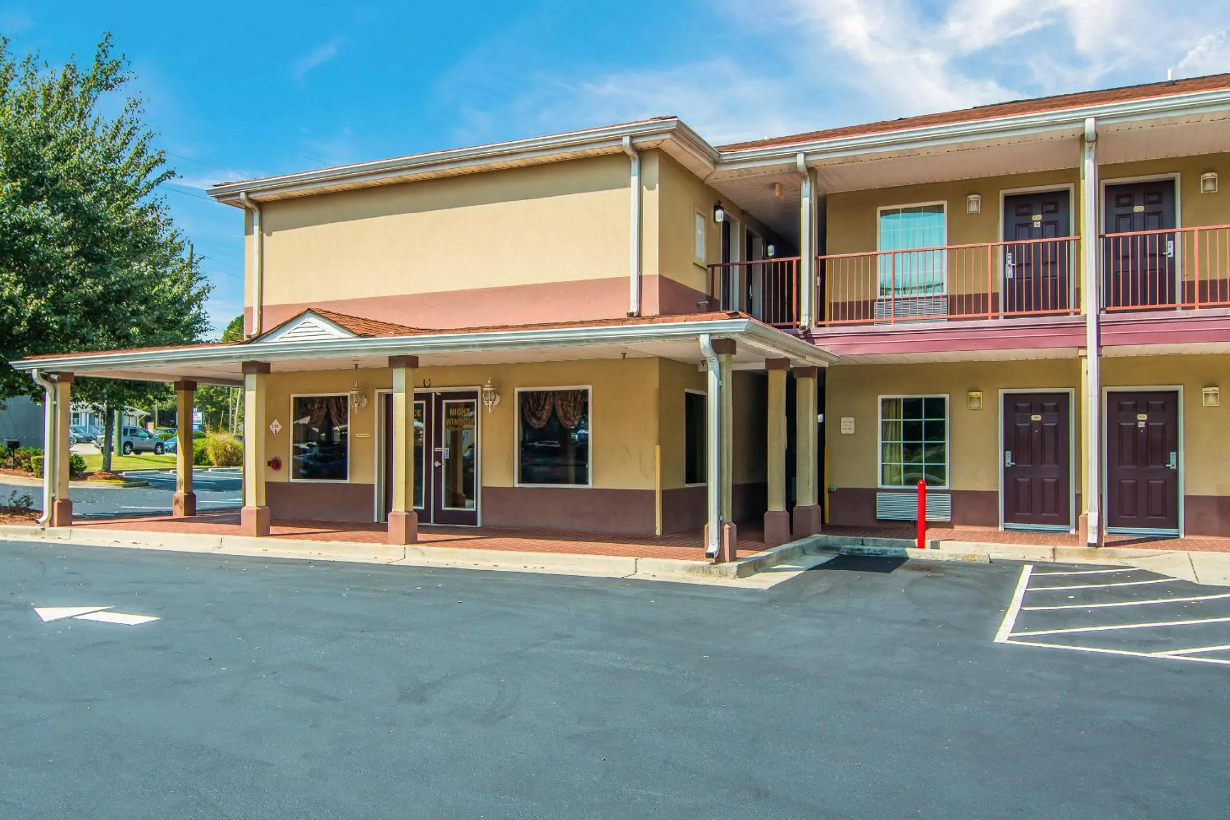 Property building in Americas Best Value Inn - Mableton