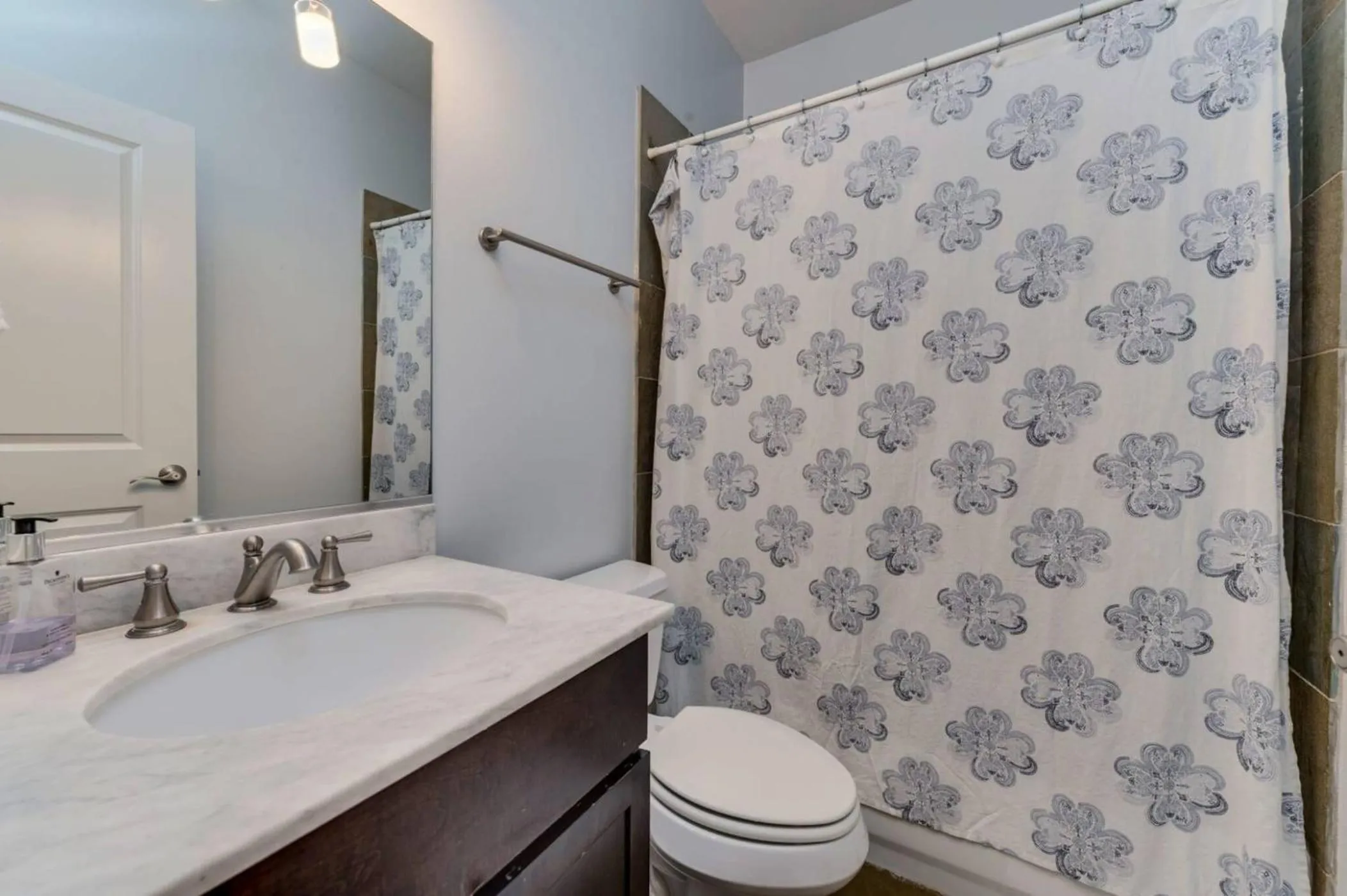 Other in Luxe 2BD2BA Townhouse in Hip Area - Near Metro