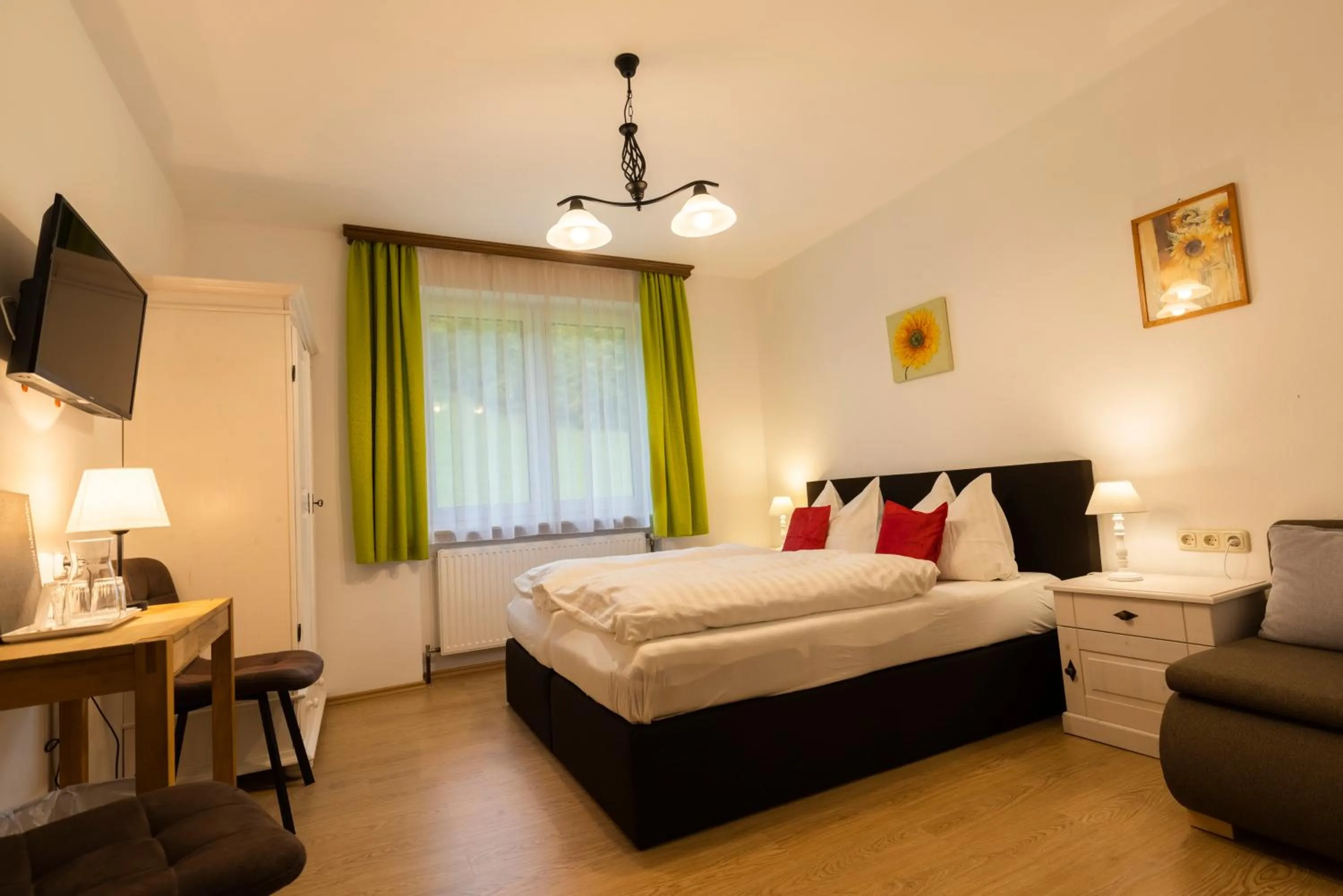 Bed in Alpenhotel Ensmann