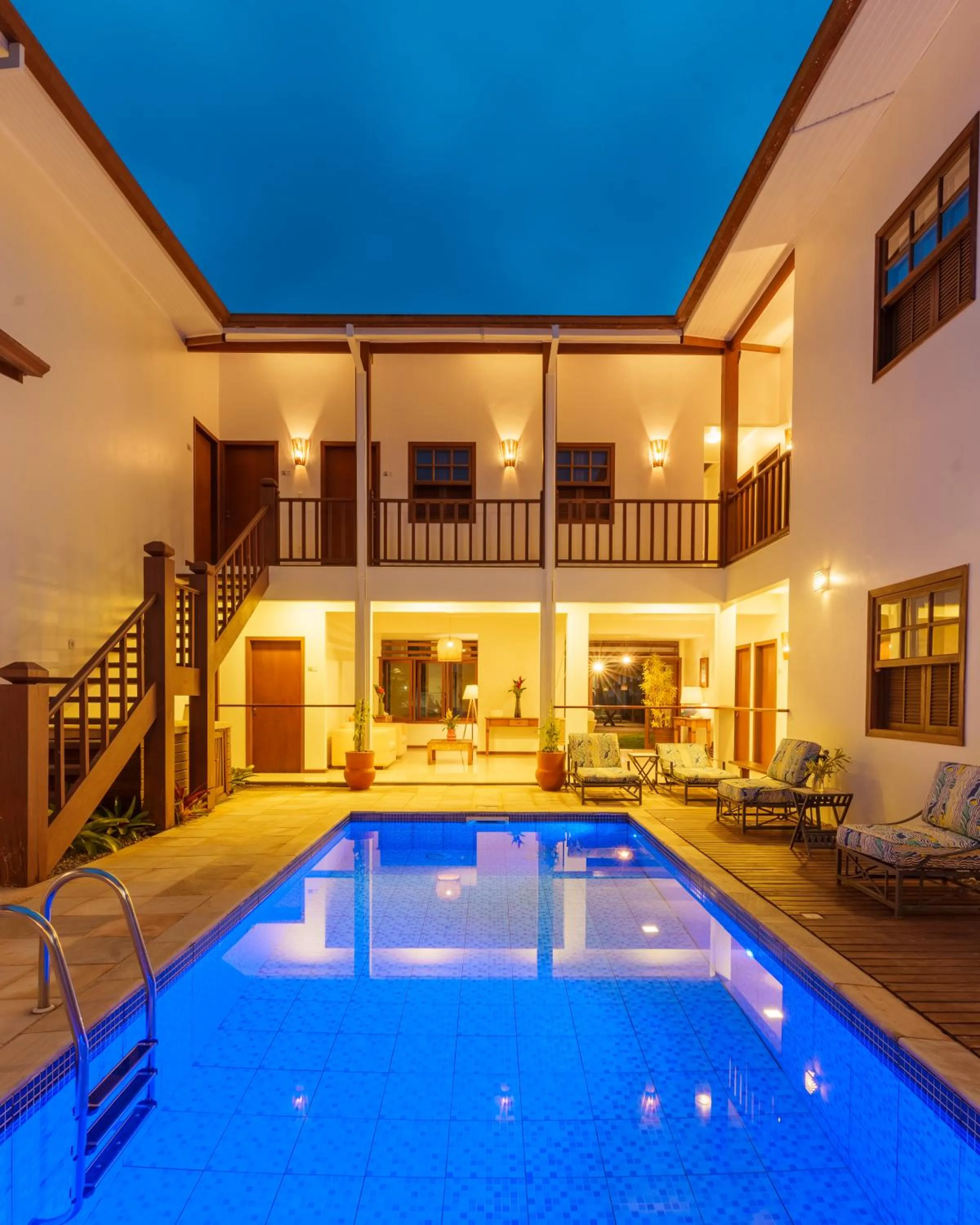 Swimming pool in Casa Poema Paraty