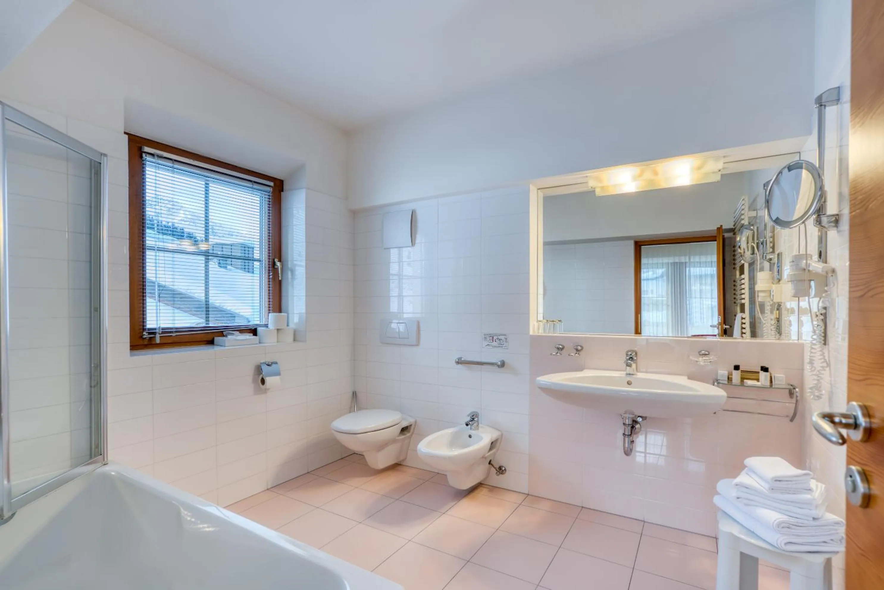 Bath in Hotel Cevedale