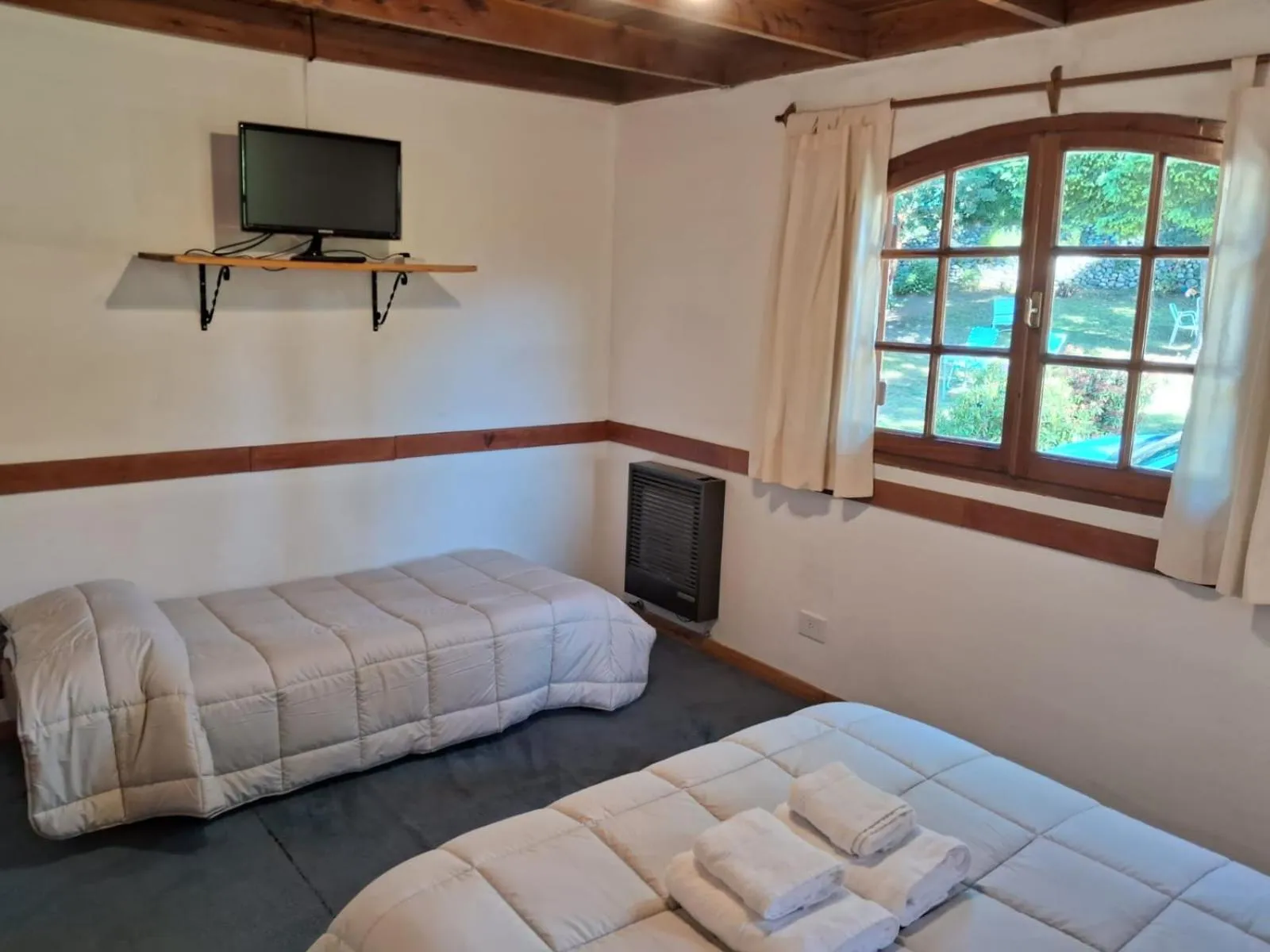 Bed in LA PONDEROSA Apart Hotel