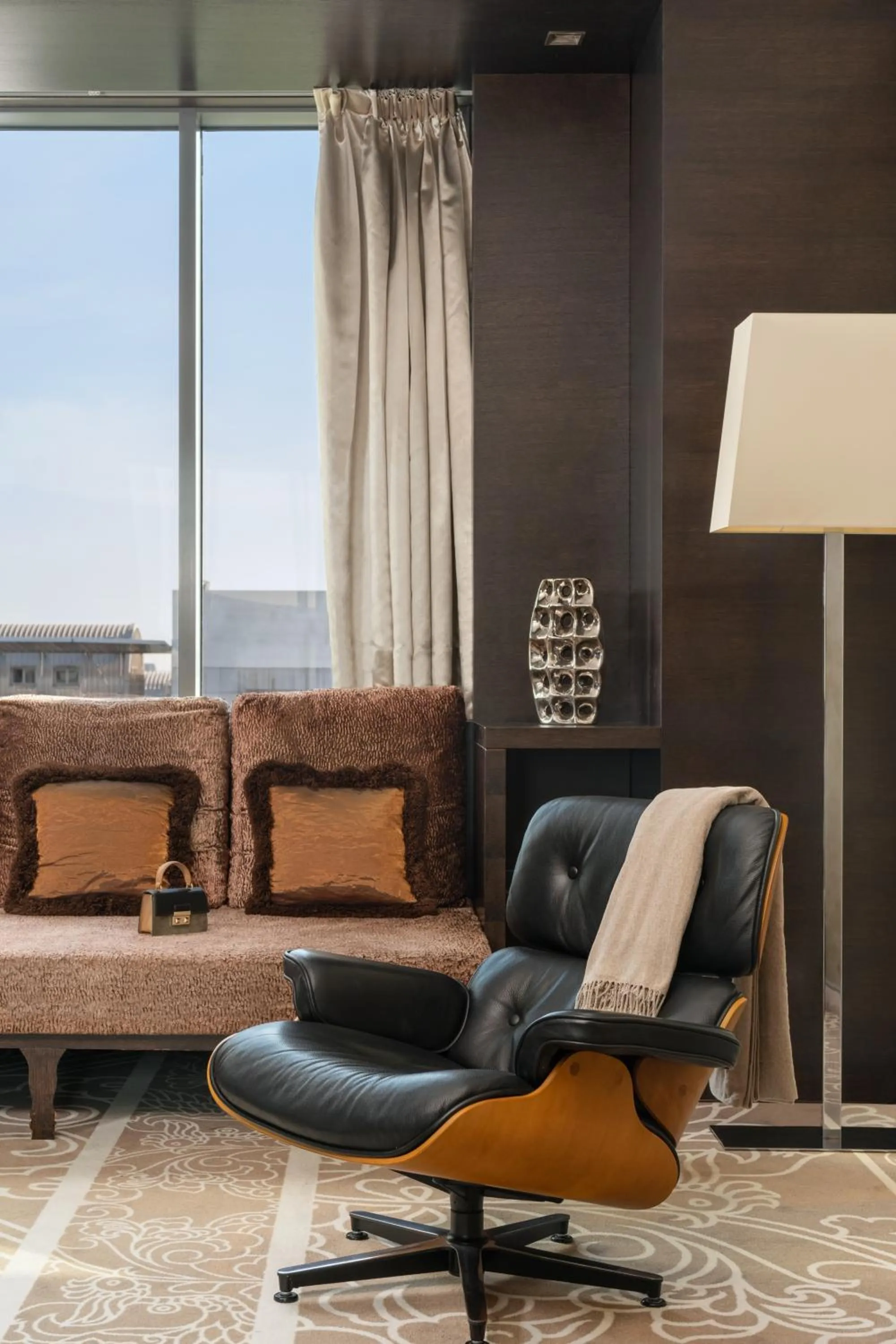 Seating area in Zijin Hotel Belgrade