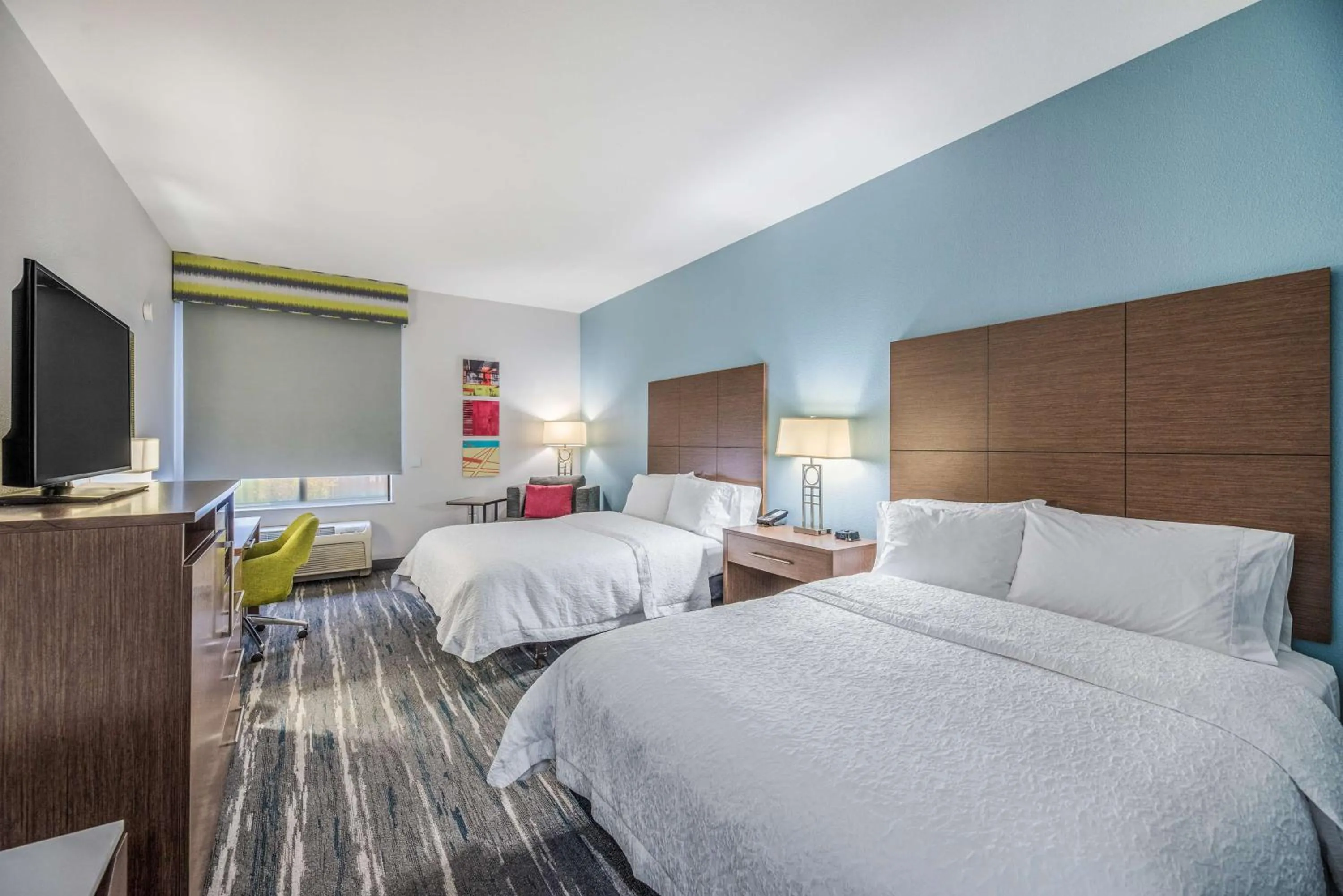 Bedroom, Bed in Hampton Inn Oakland-Hayward