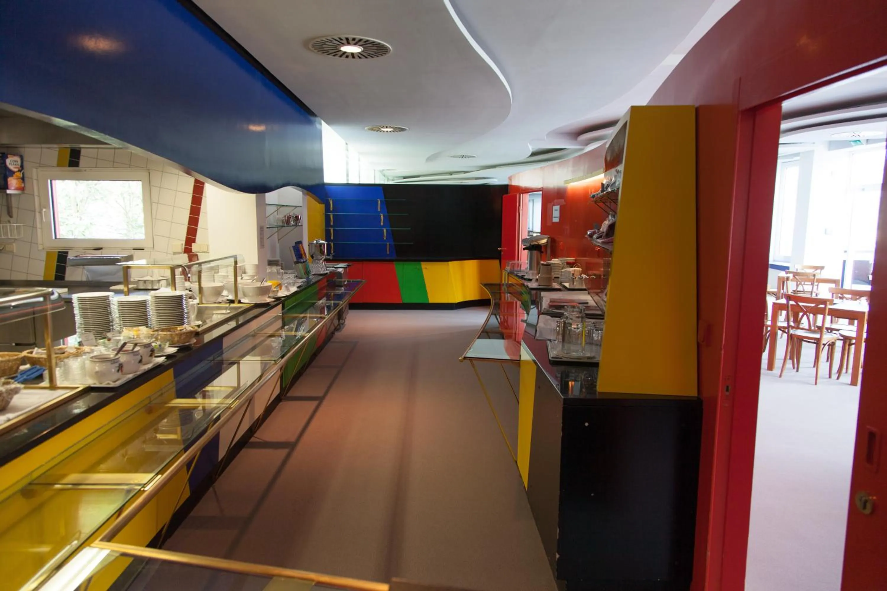 Restaurant/places to eat in Rotel Inn