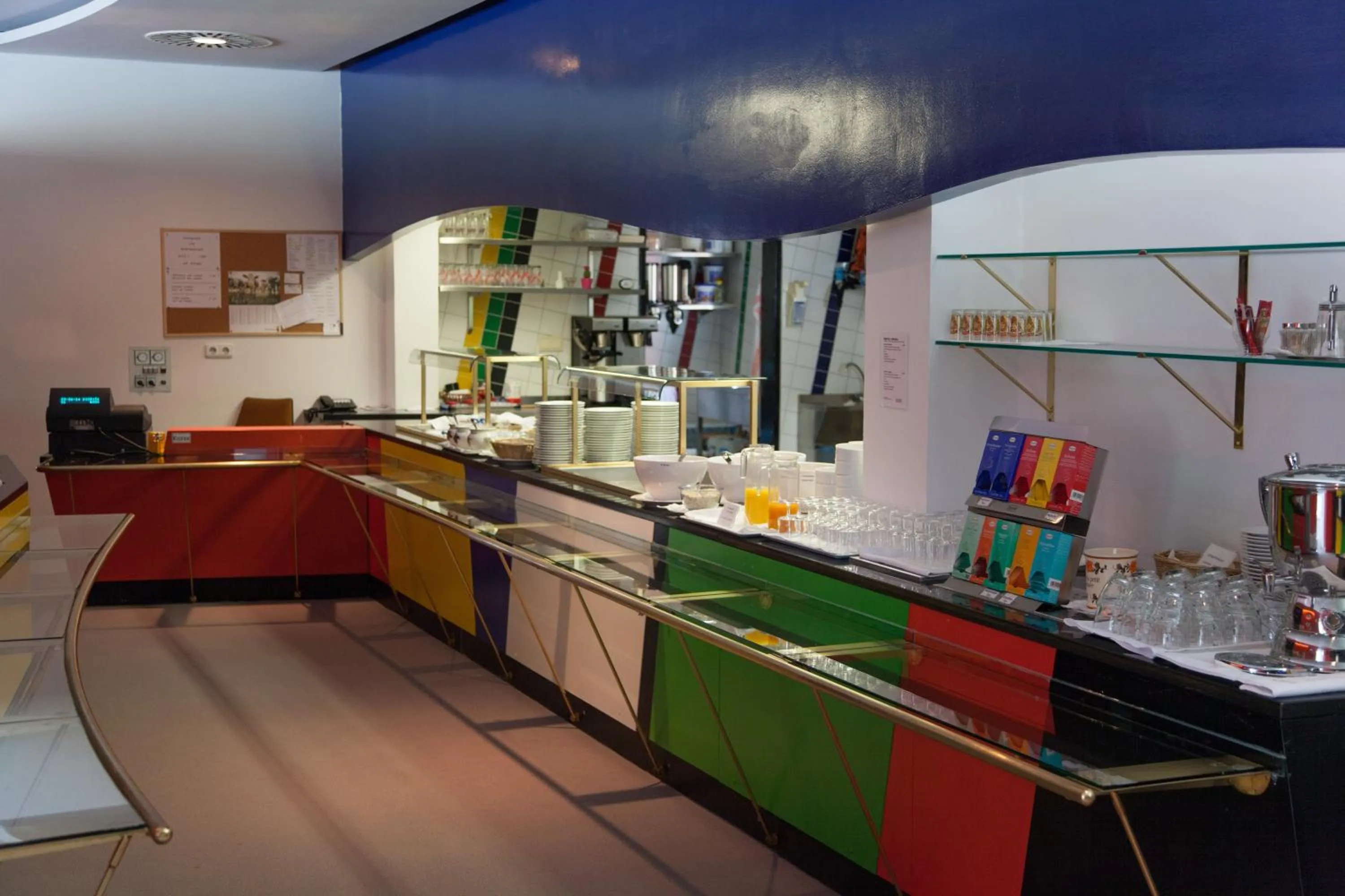 Restaurant/places to eat in Rotel Inn