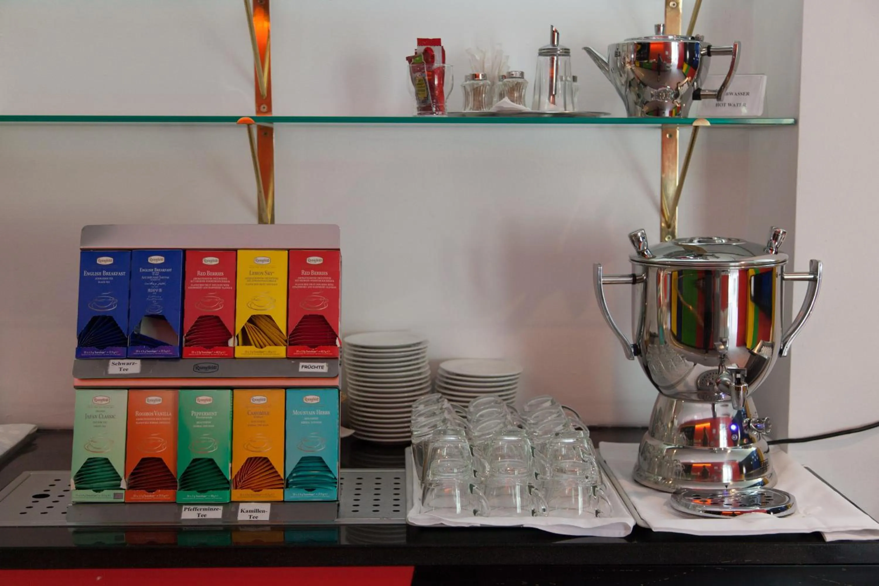 Restaurant/places to eat in Rotel Inn