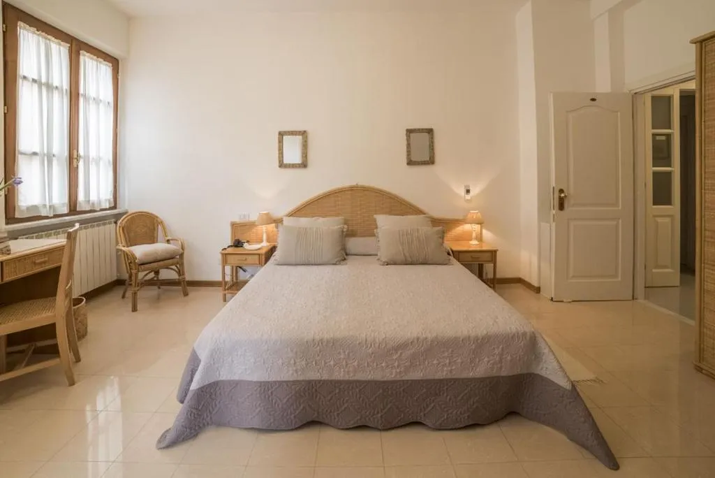 Bed in Hotel Bellonda