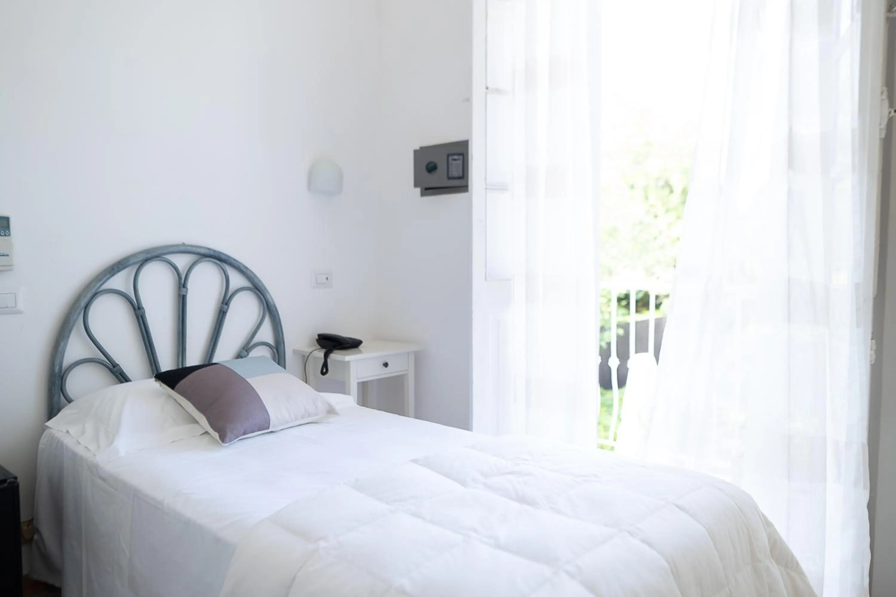 Bed in Hotel Bellonda