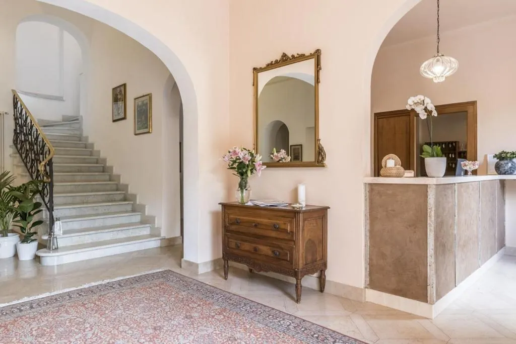 Lobby or reception in Hotel Bellonda