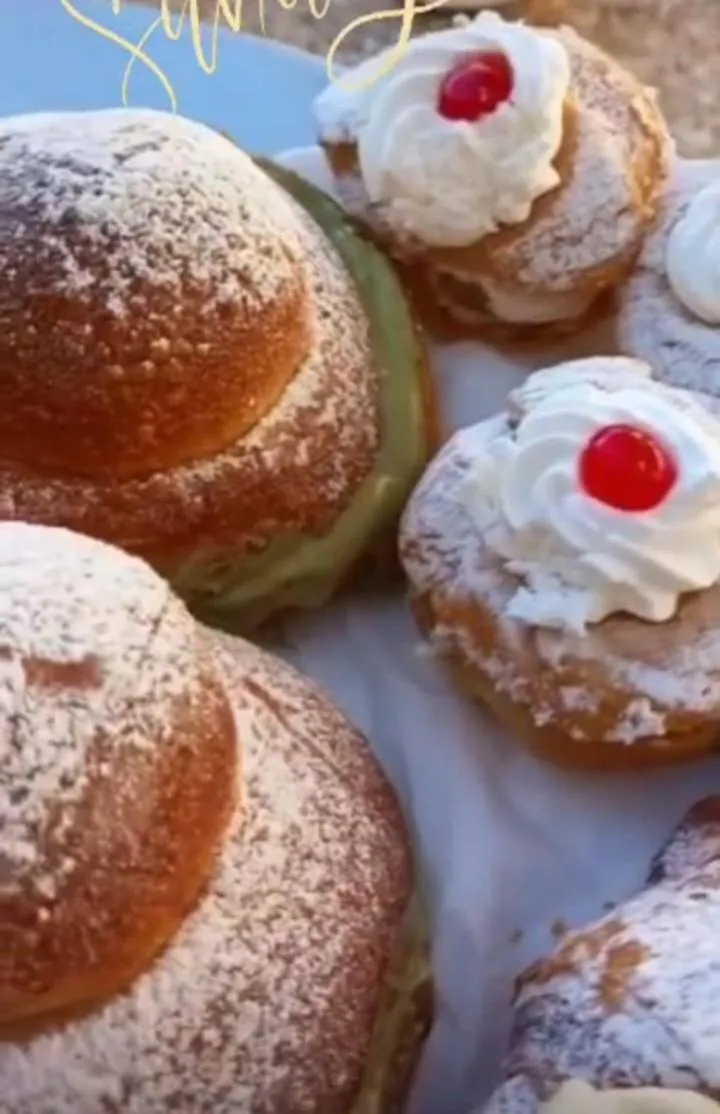 Breakfast in Bed and Breakfast Rosangela