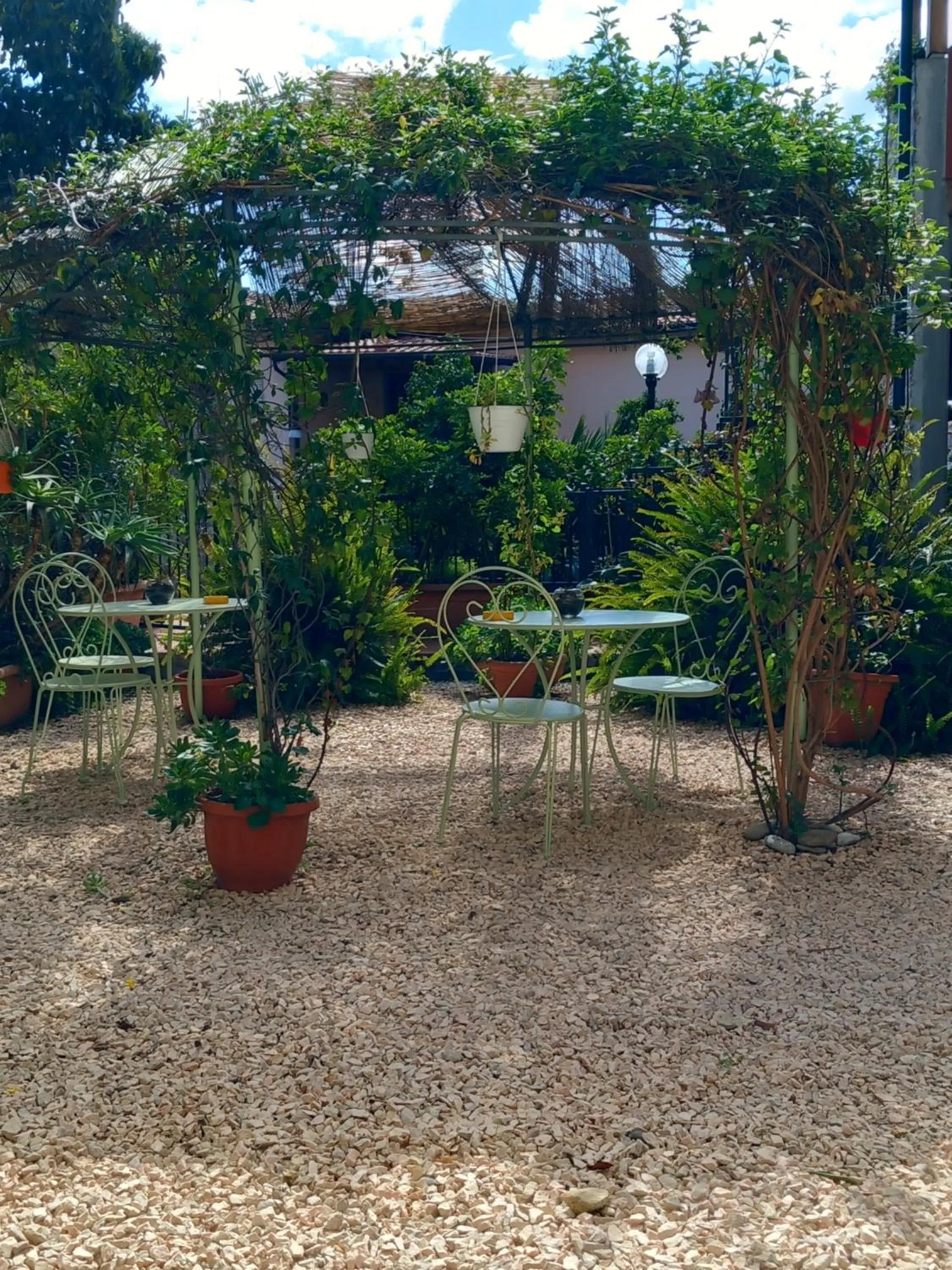 Garden in Bed and Breakfast Rosangela