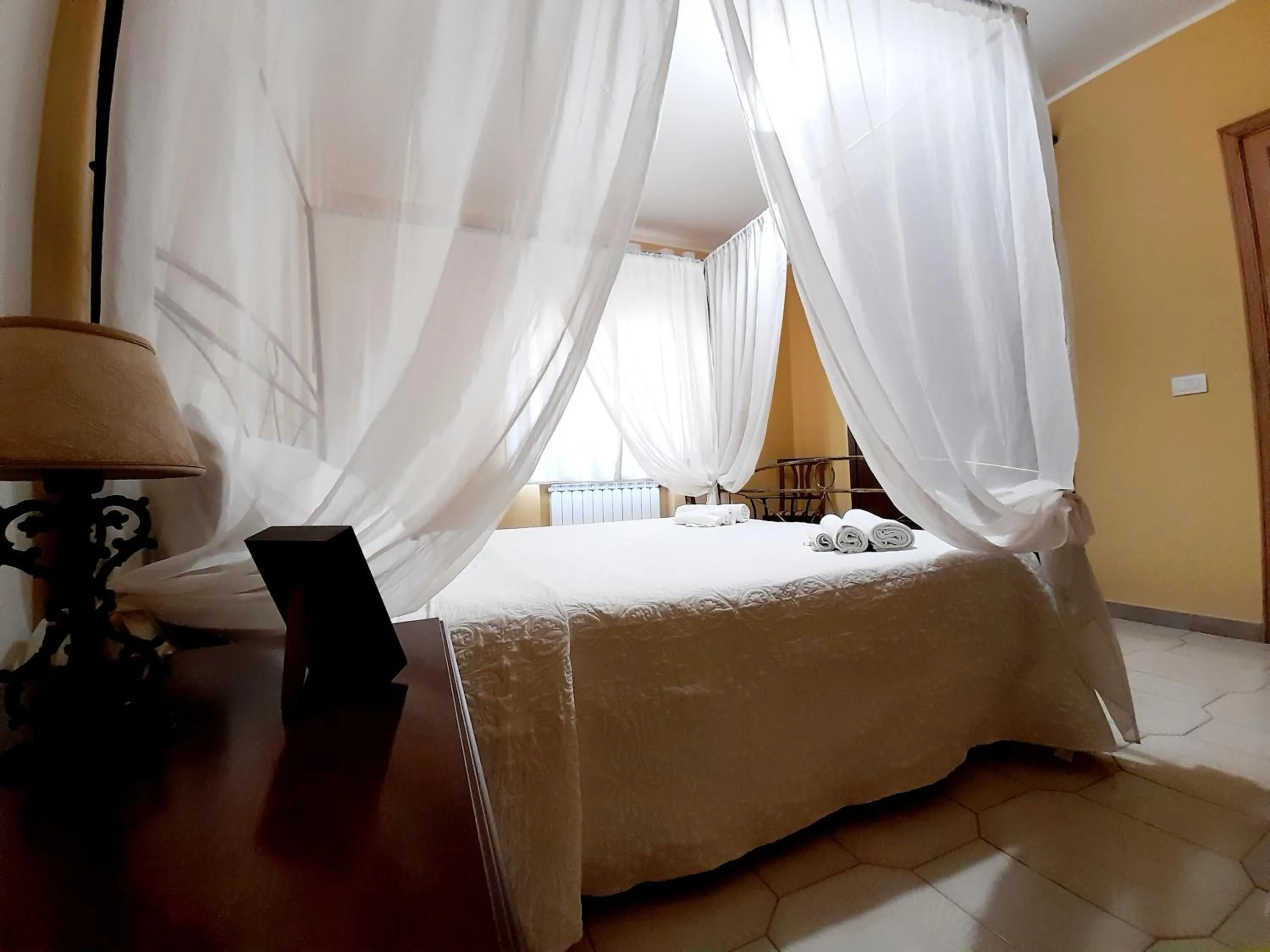 View (from property/room), Bed in Bed and Breakfast Rosangela