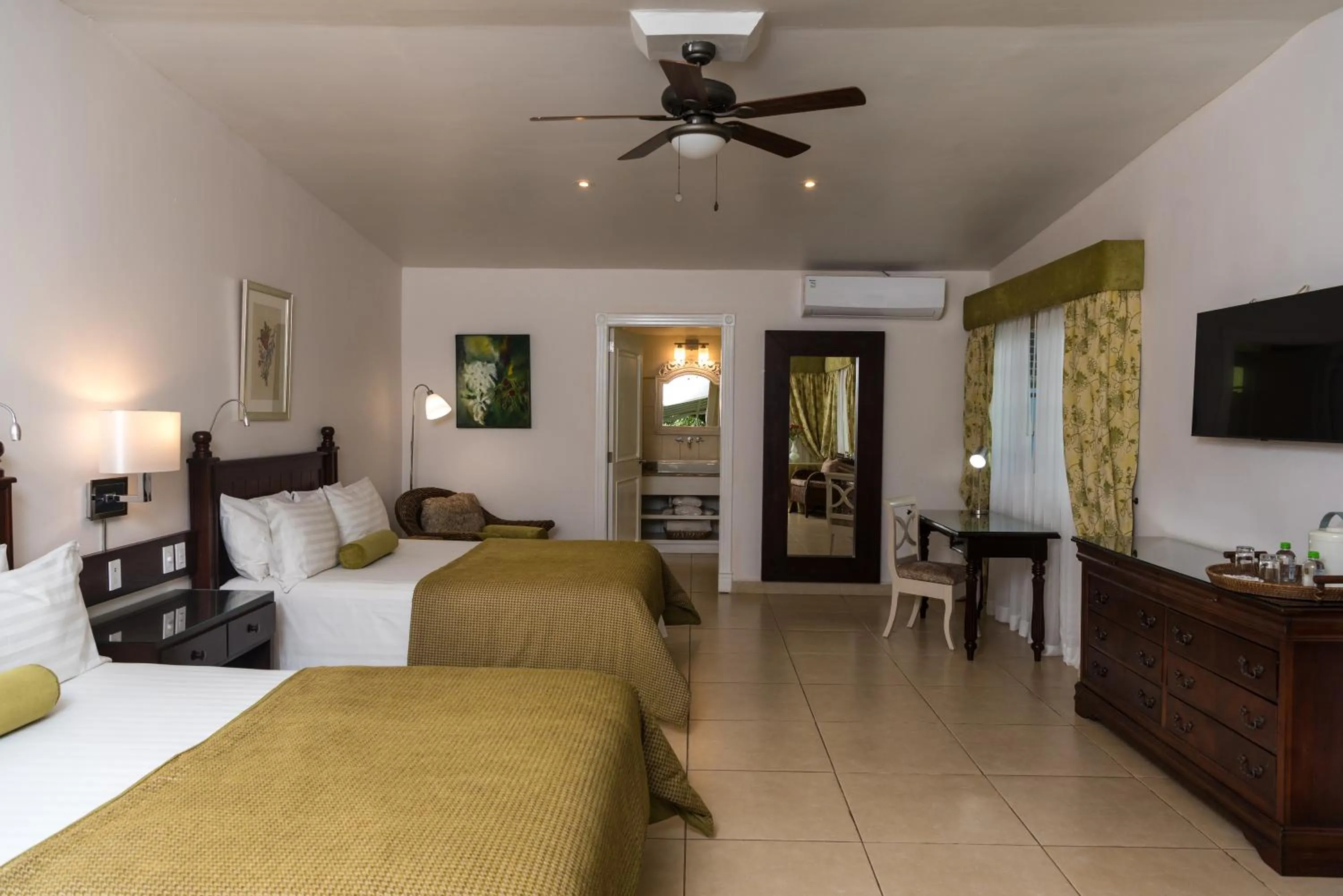 Bed in Hotel Panamonte