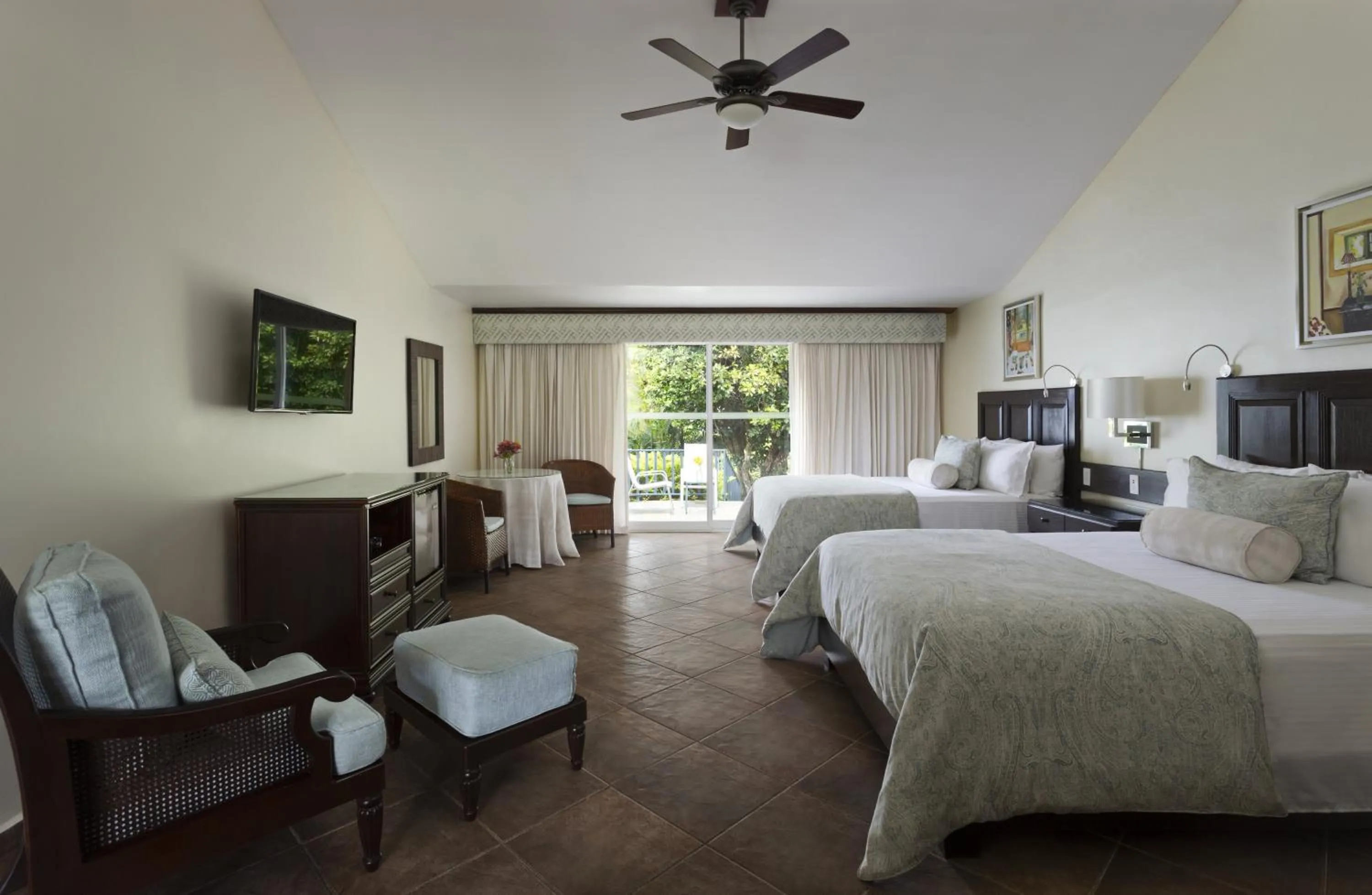 Seating area, Bed in Hotel Panamonte