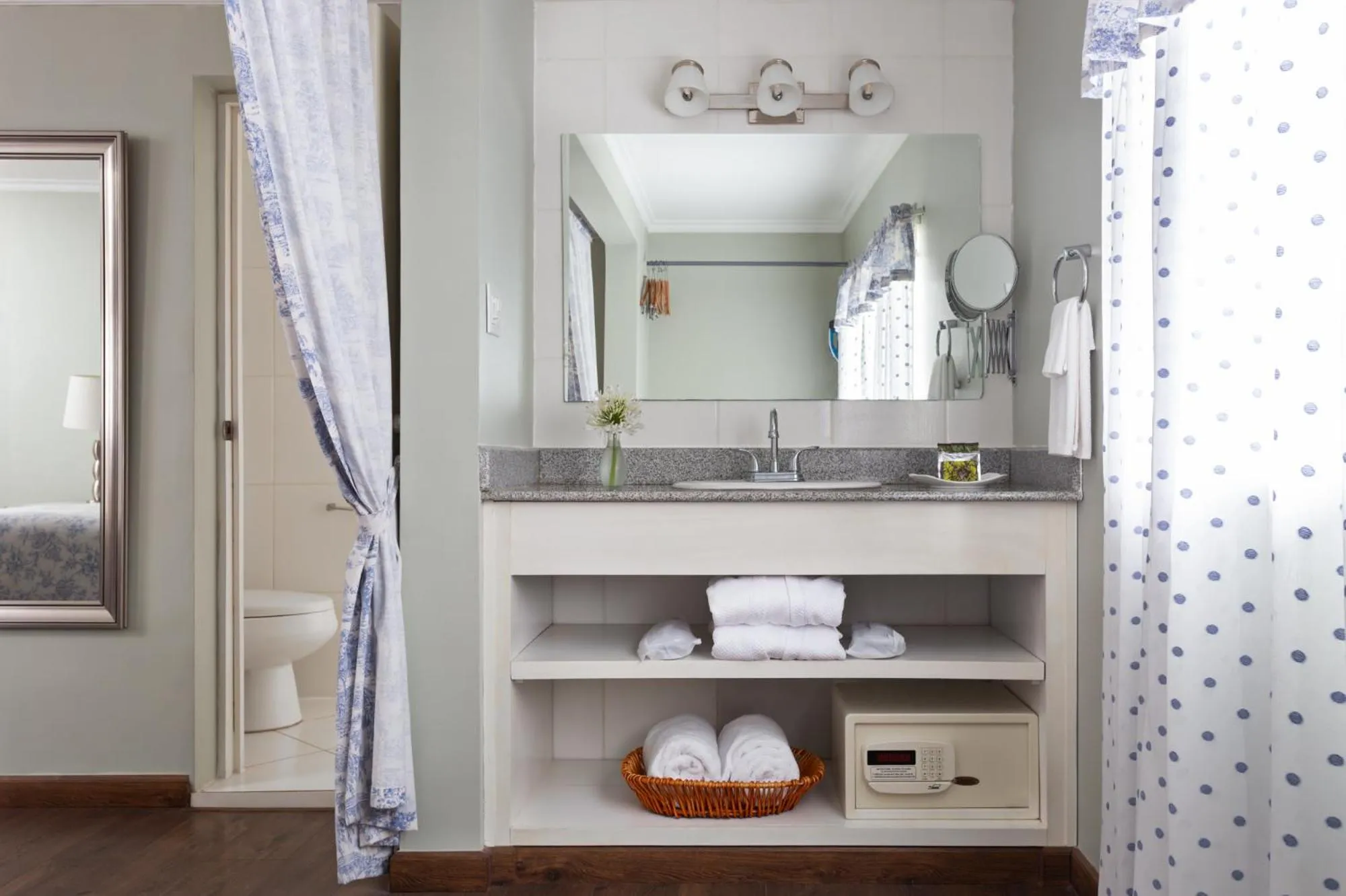 Bathroom in Hotel Panamonte