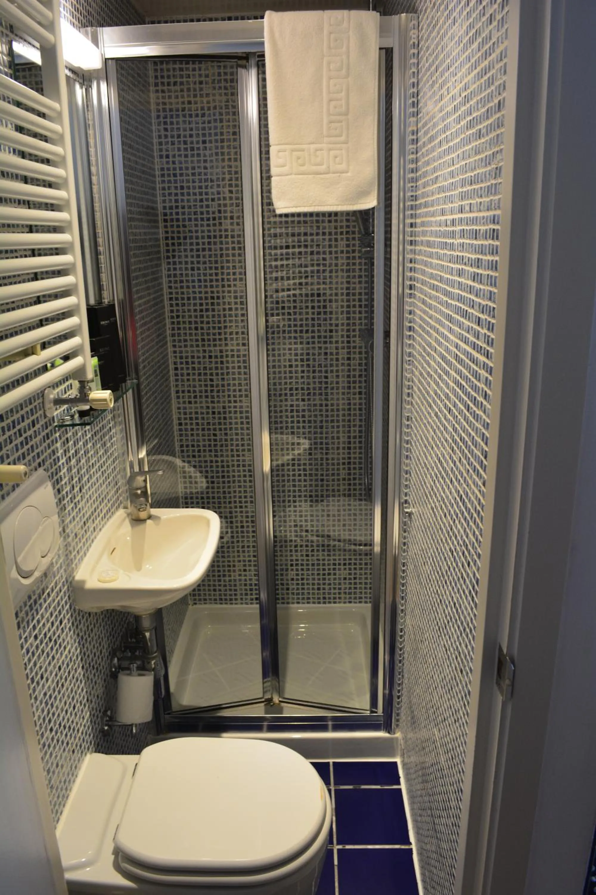 Toilet in Studios2Let - North Gower