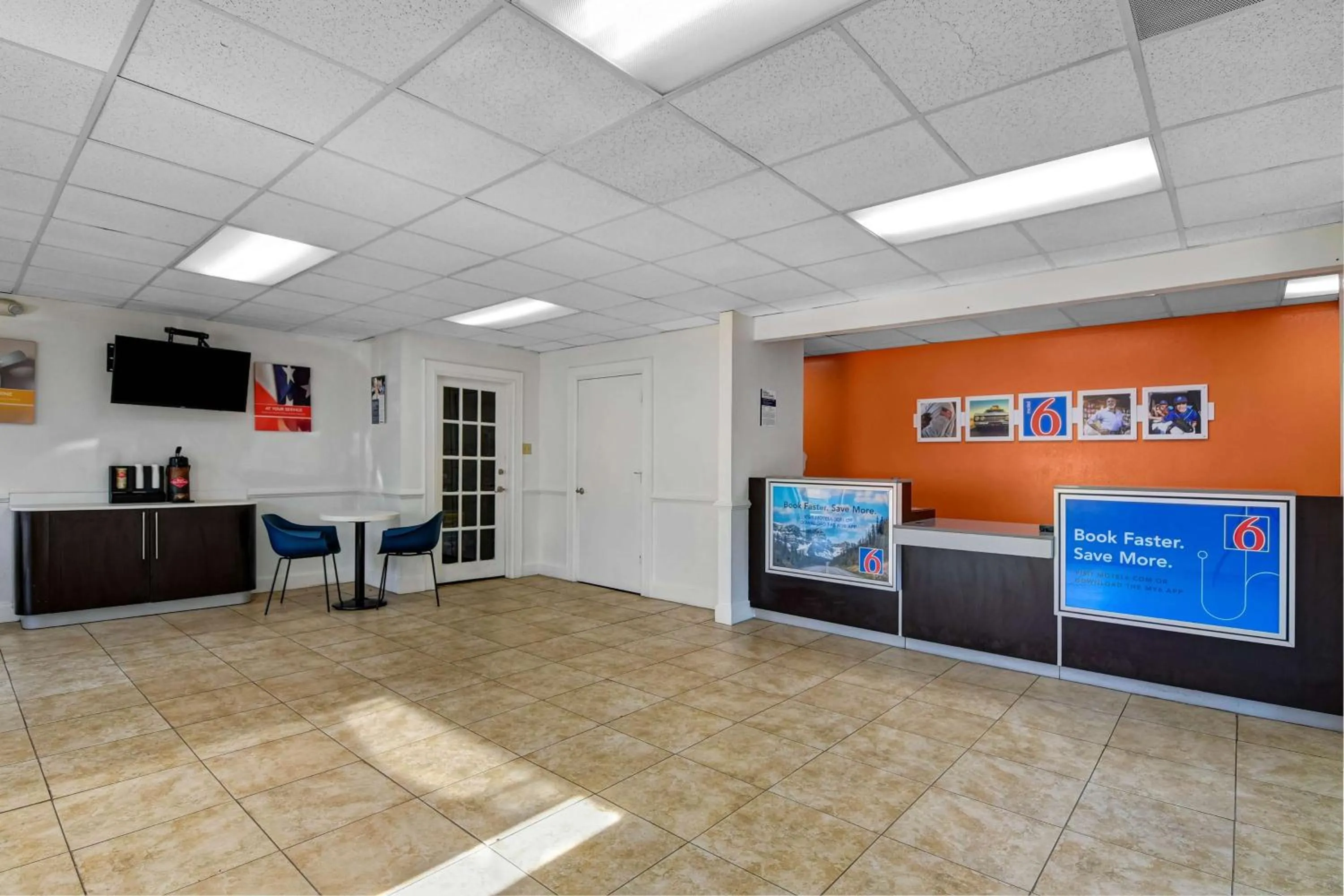 Lobby or reception in Motel 6-Atlanta, GA