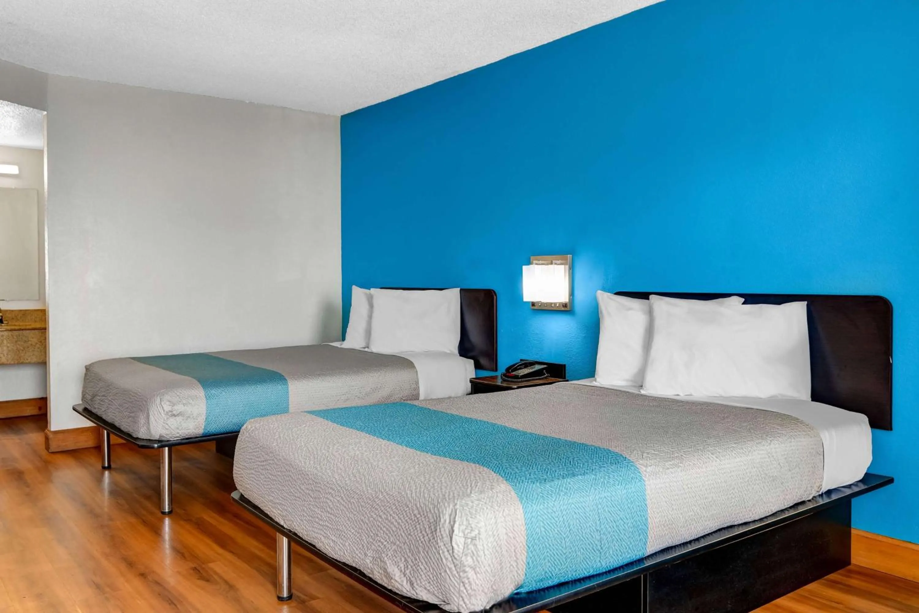 Photo of the whole room, Bed in Motel 6-Atlanta, GA