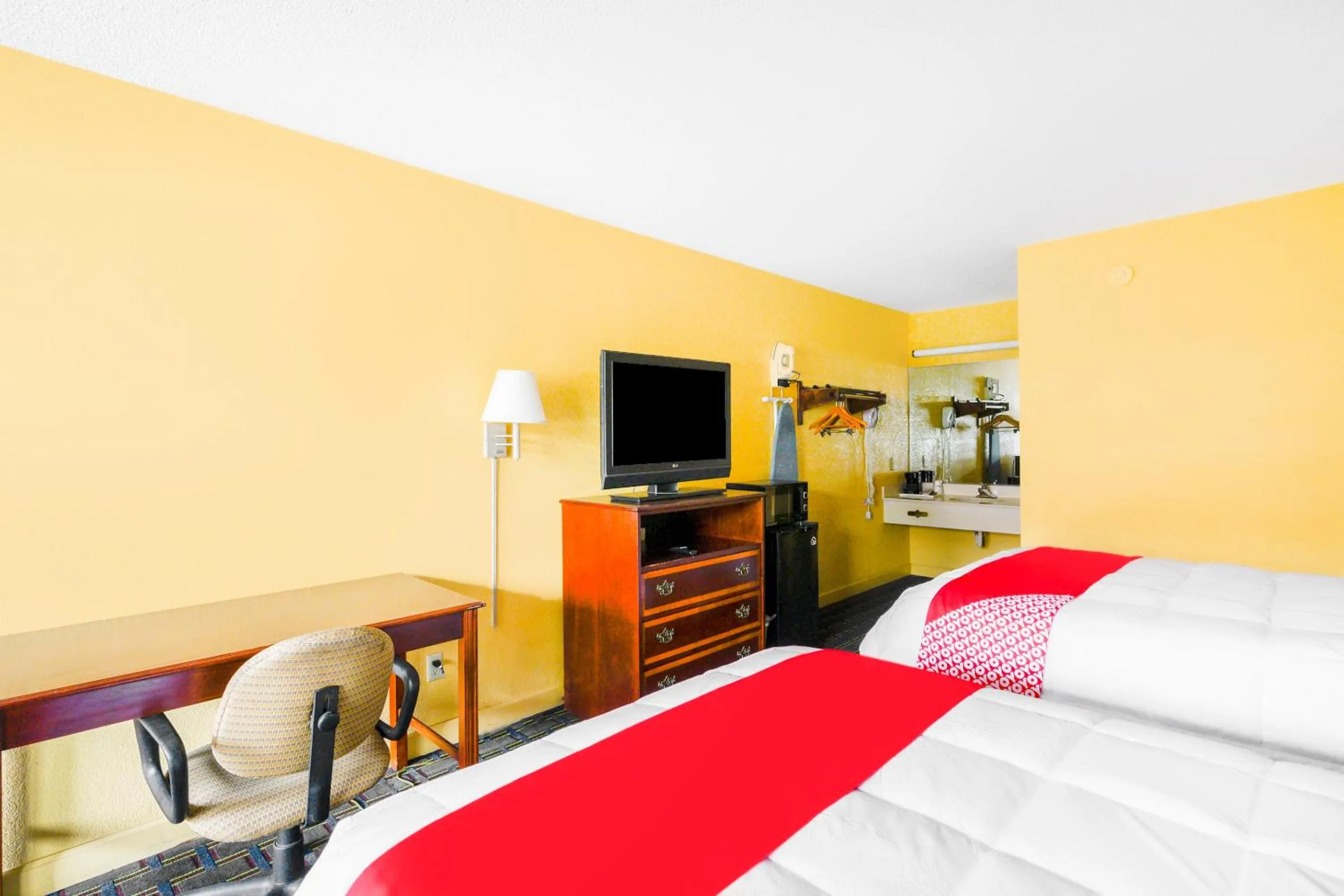 Bedroom, Bed in OYO Hotel Williamston