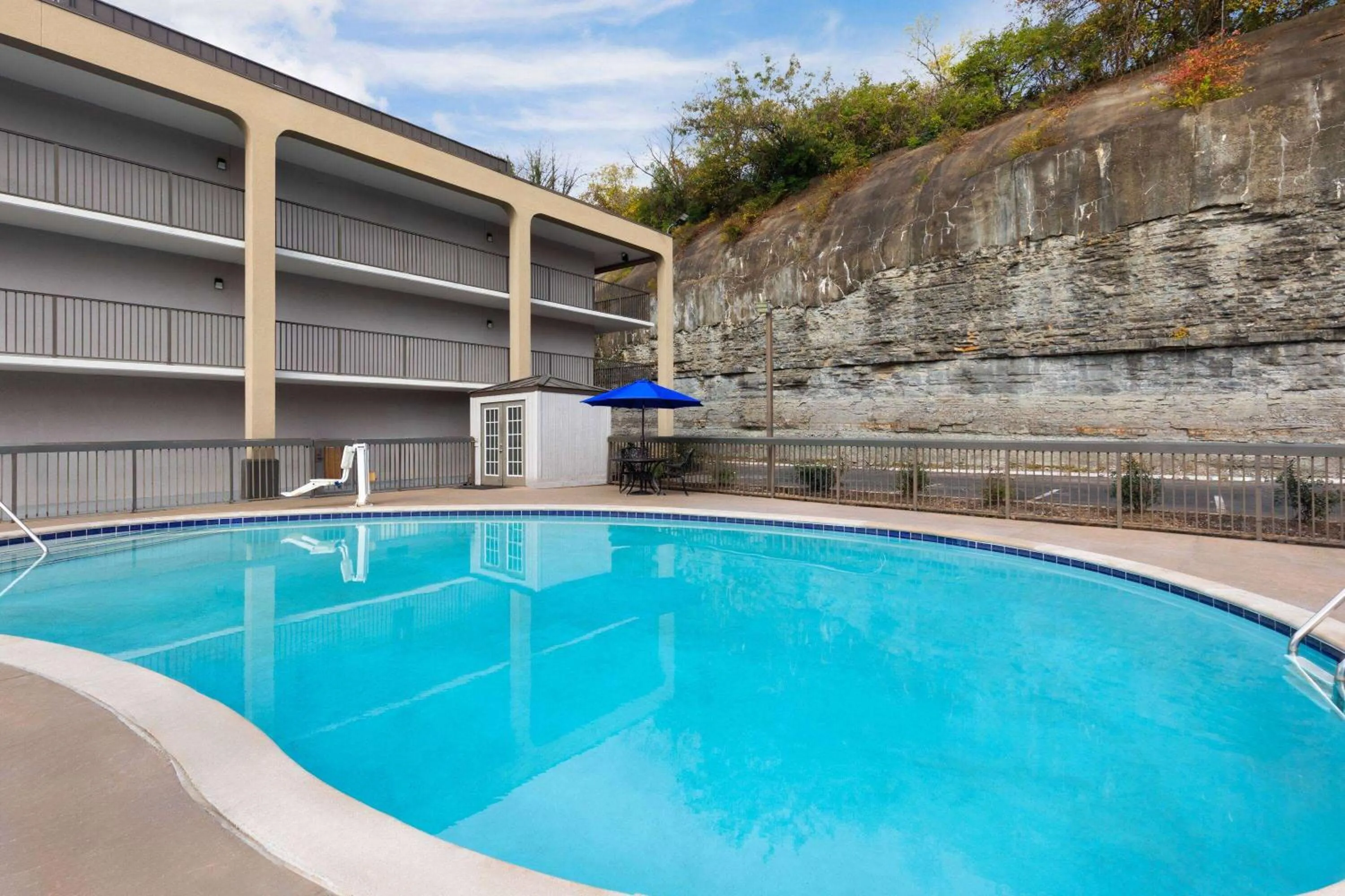Swimming pool in Baymont by Wyndham Nashville Airport