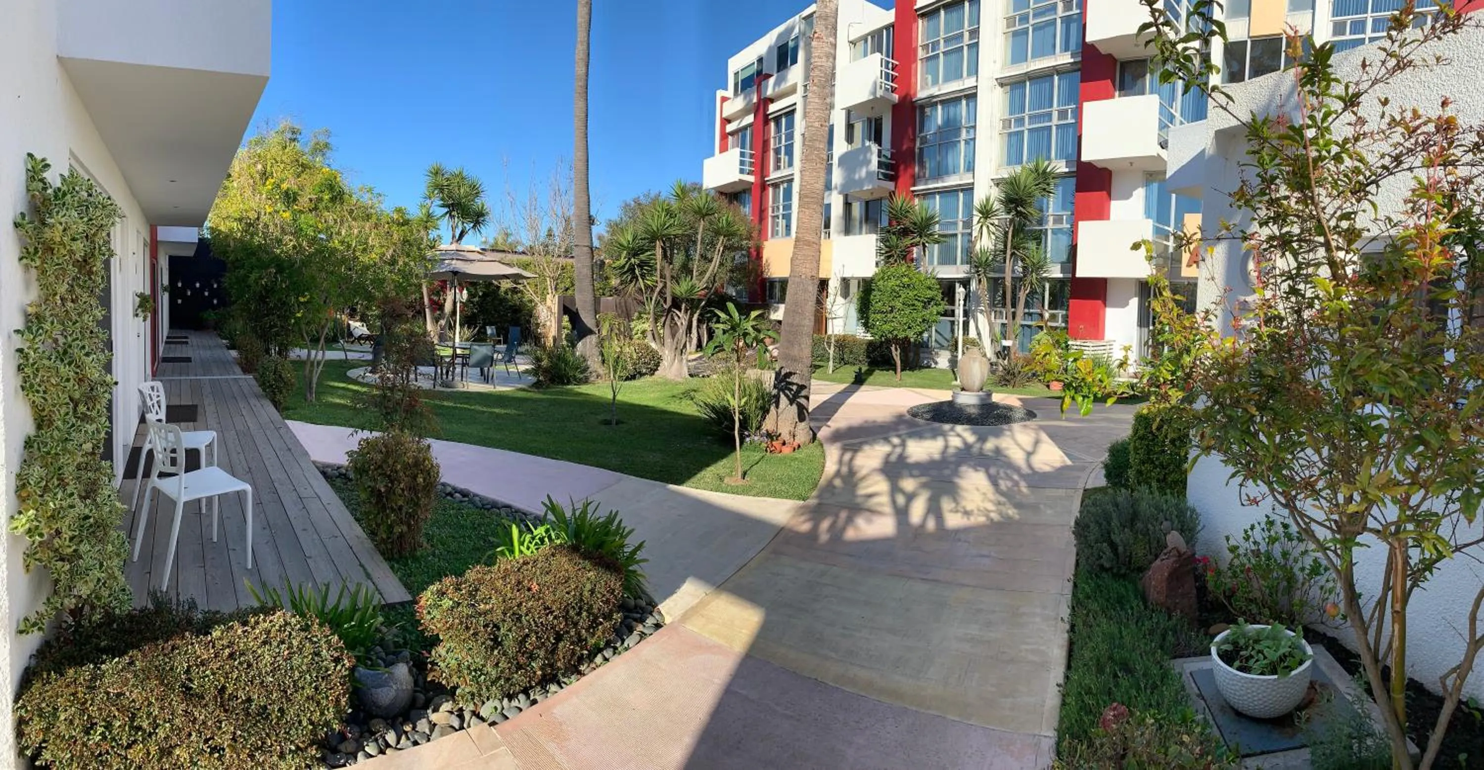 Property building in Dali Suites -Accommodations in Playas de Tijuana