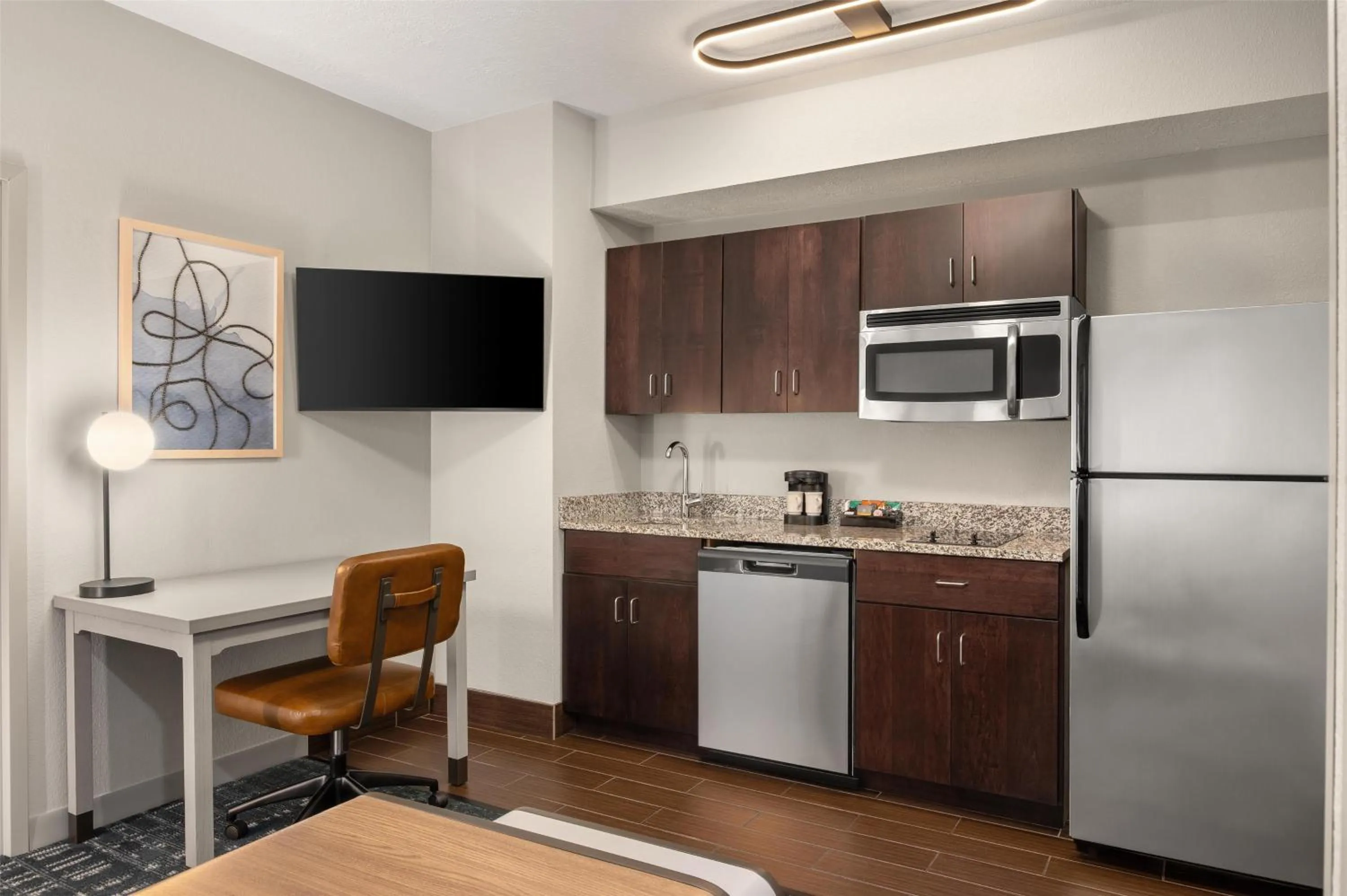 Kitchen or kitchenette in Homewood Suites by Hilton Columbus/Polaris