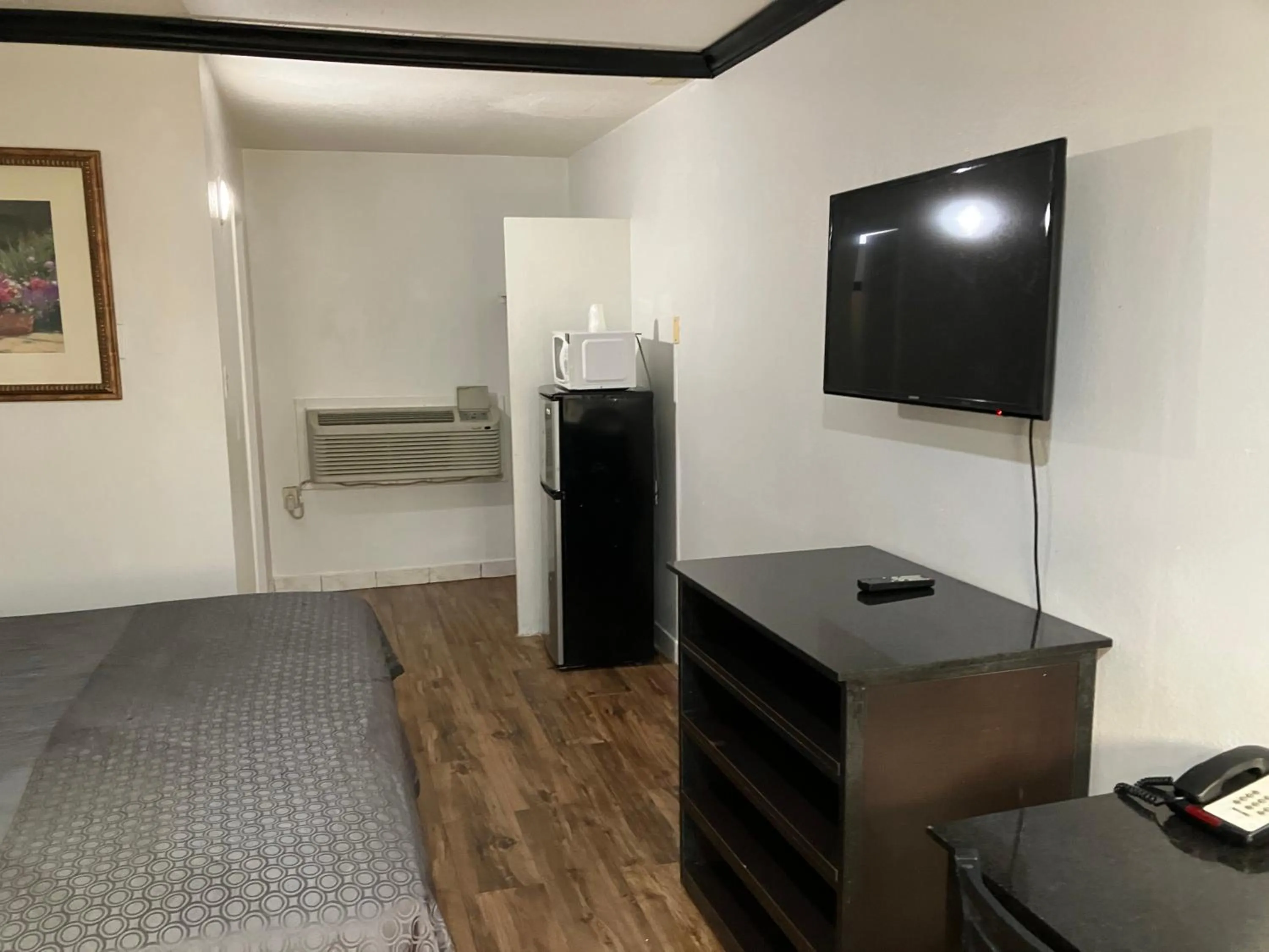 TV and multimedia, Bed in Budget Host Inn