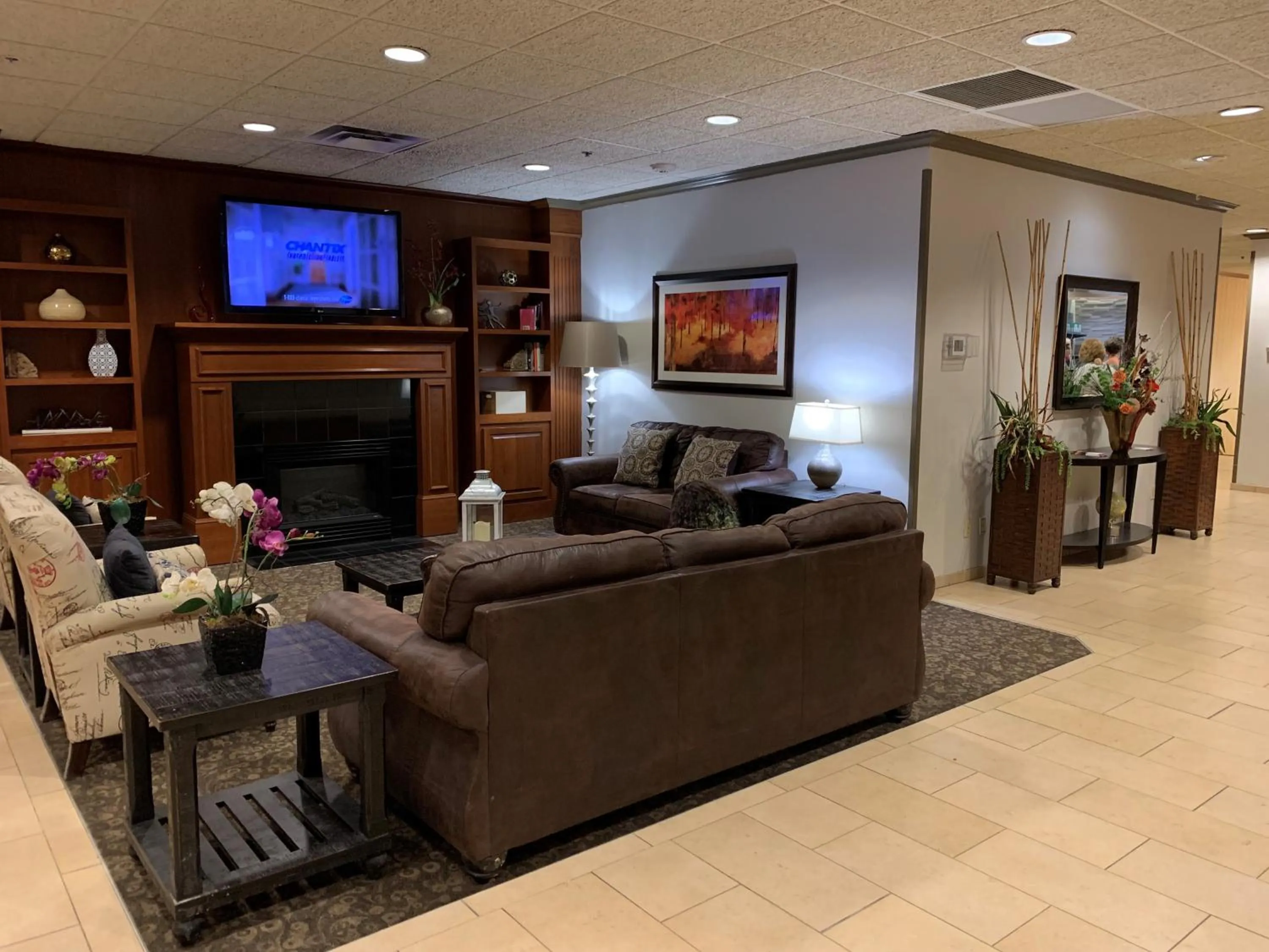 Communal lounge/ TV room in Kahler Inn and Suites