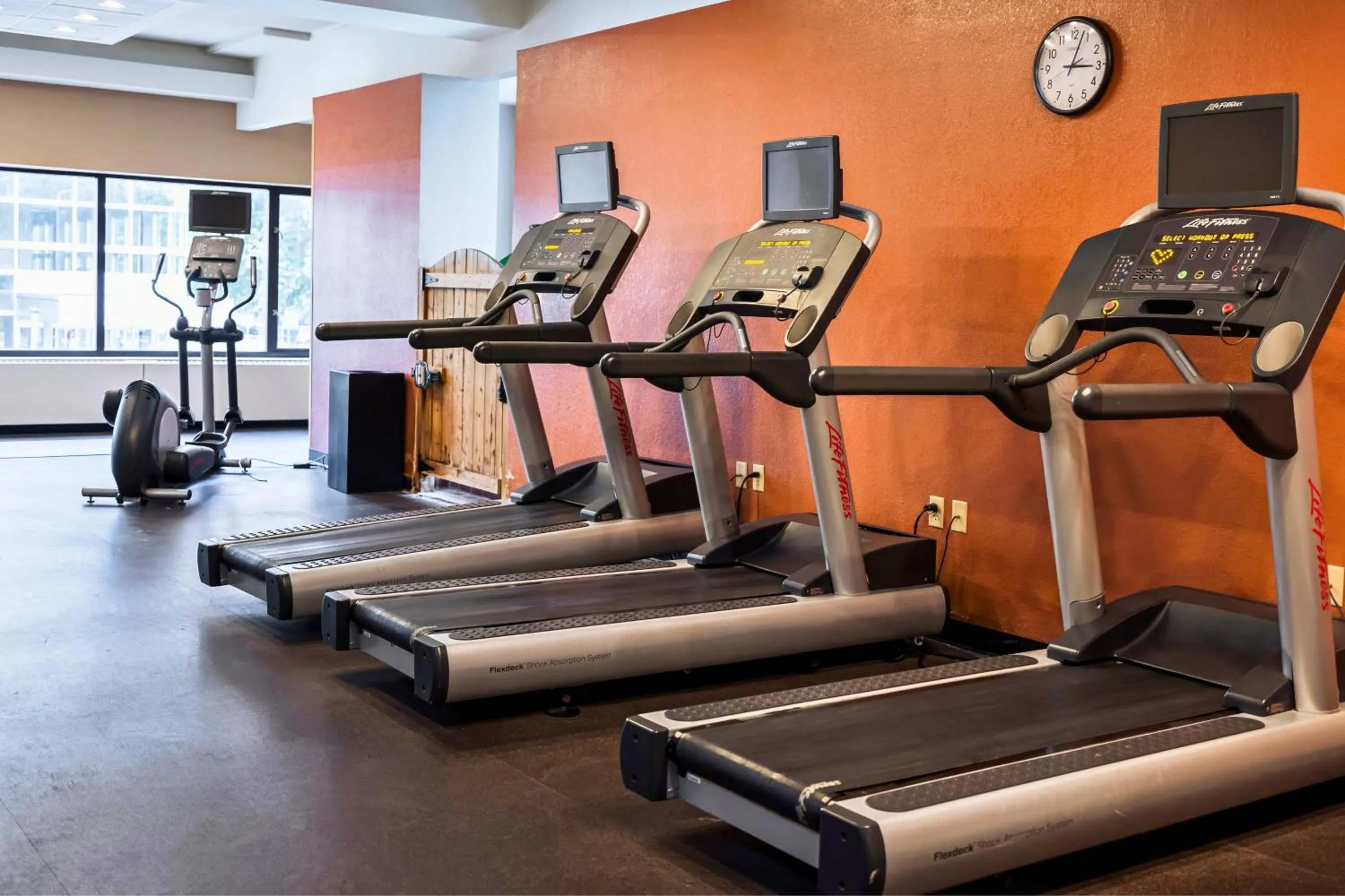 Fitness centre/facilities in Kahler Inn and Suites