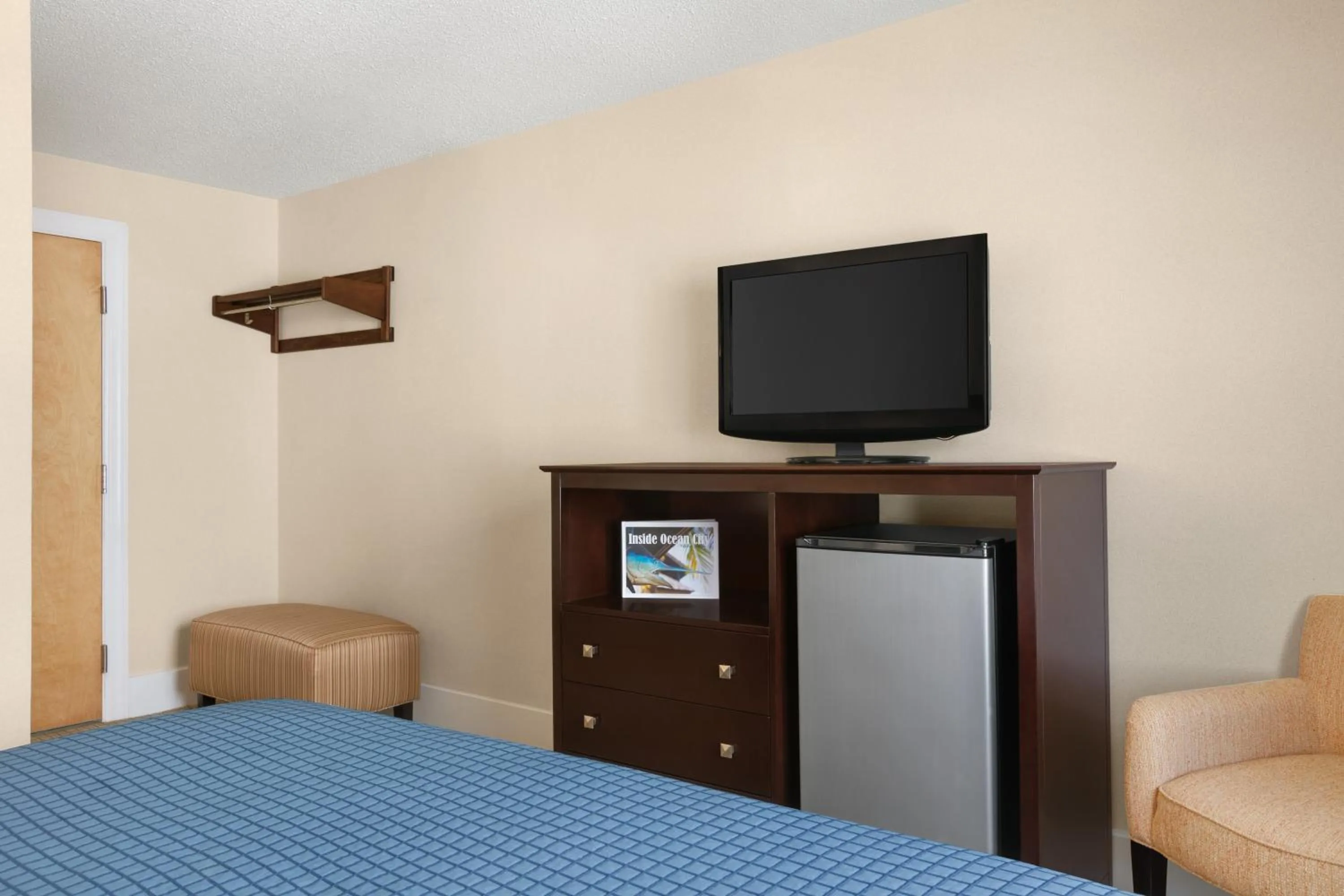 TV and multimedia, Bed in Harrison Hall Hotel