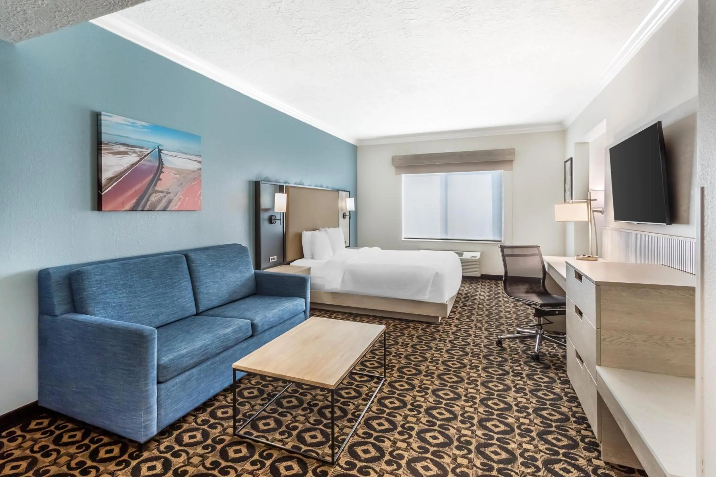 Bedroom, Bed in Best Western Plus Airport Inn & Suites