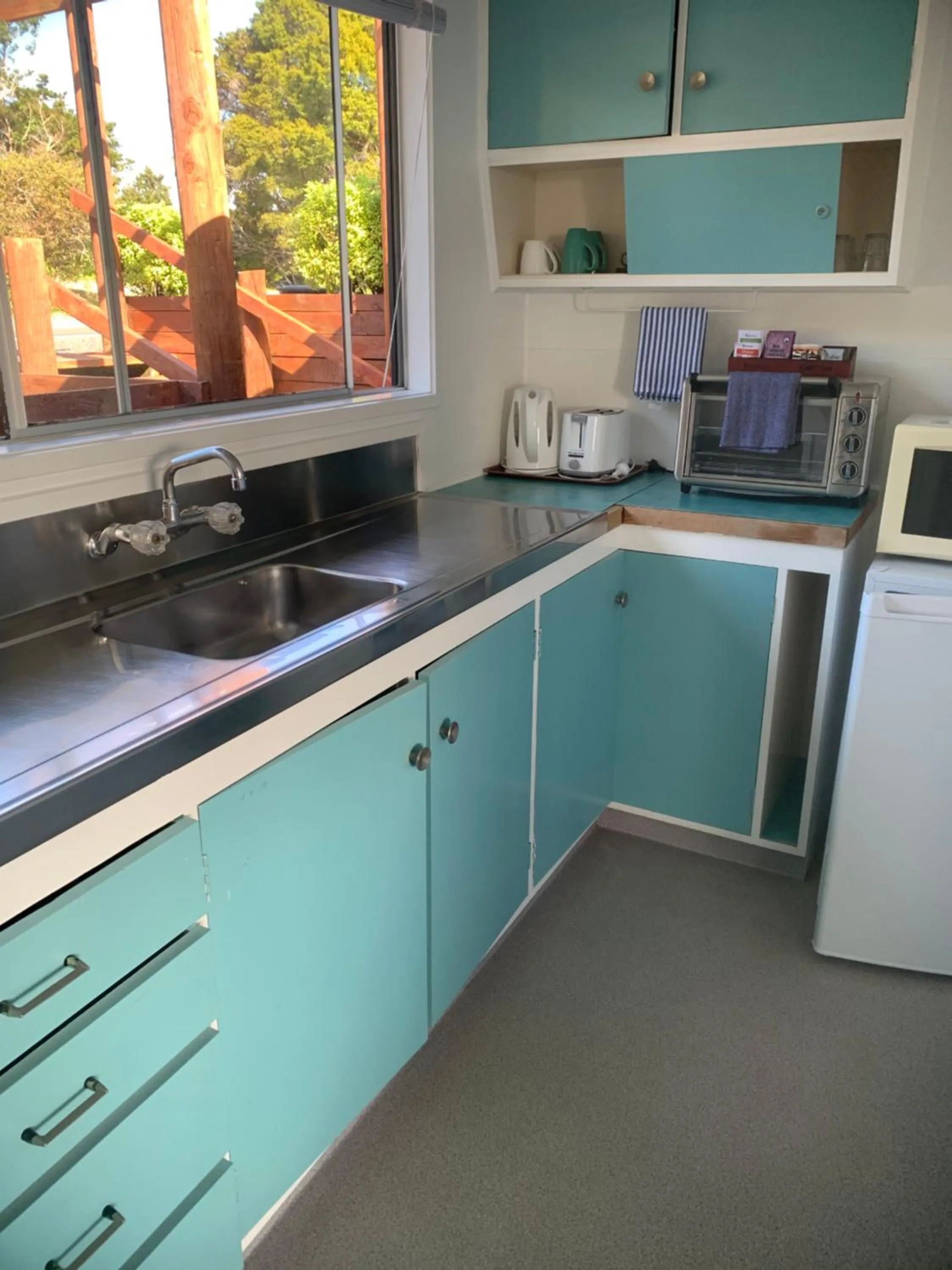 Kitchen or kitchenette in The Retreat Bay of Islands