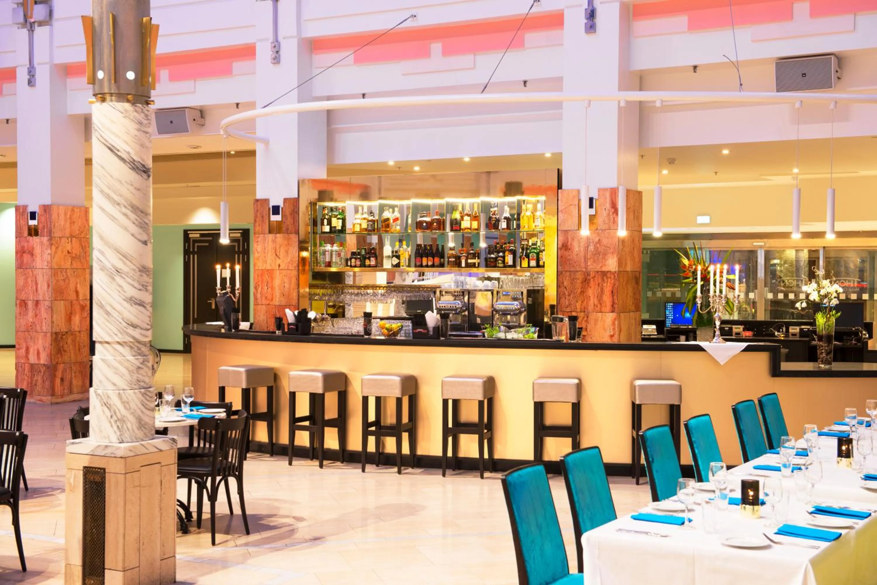 Restaurant/places to eat in Thon Hotel Oslofjord