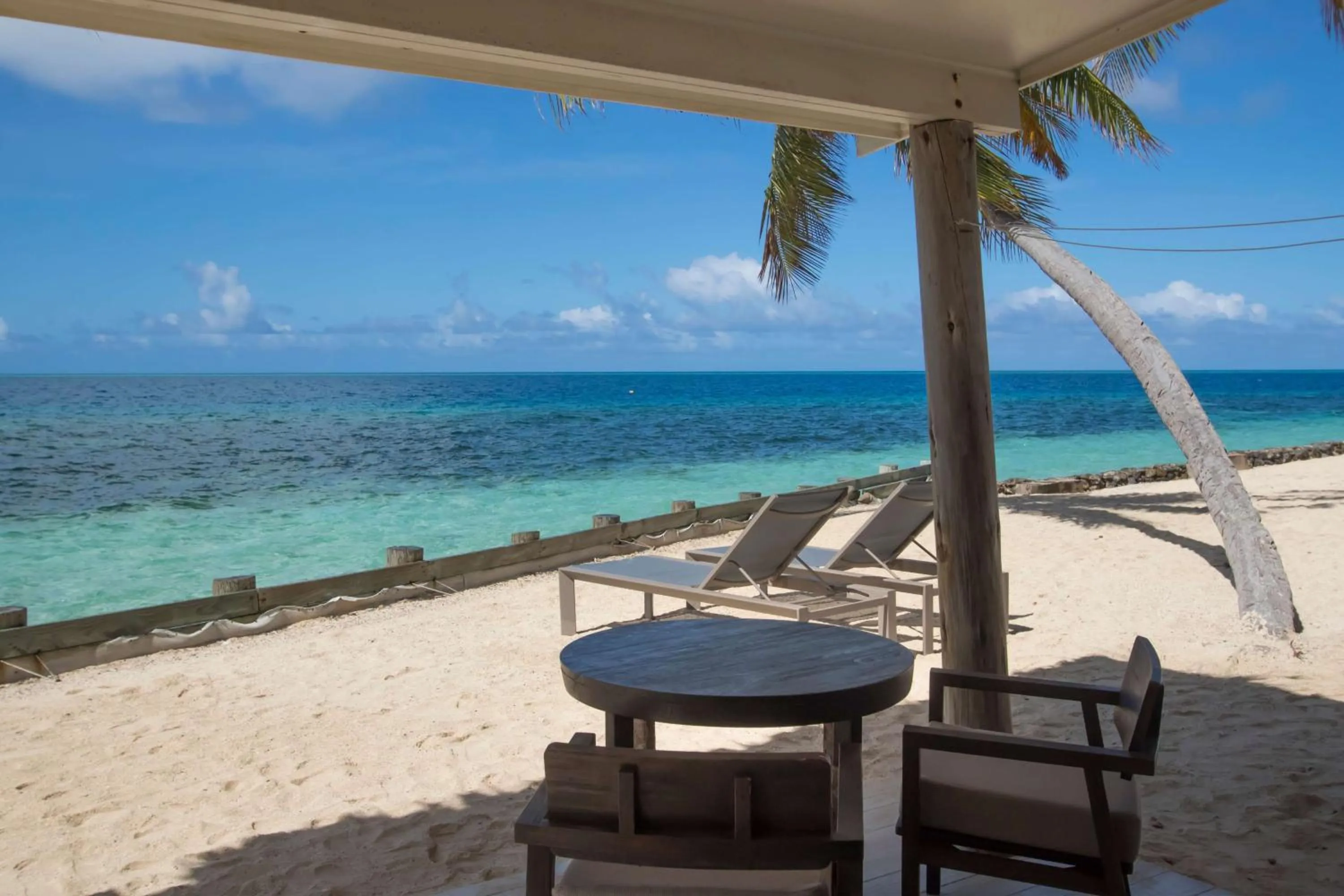 Photo of the whole room in Castaway Island, Fiji
