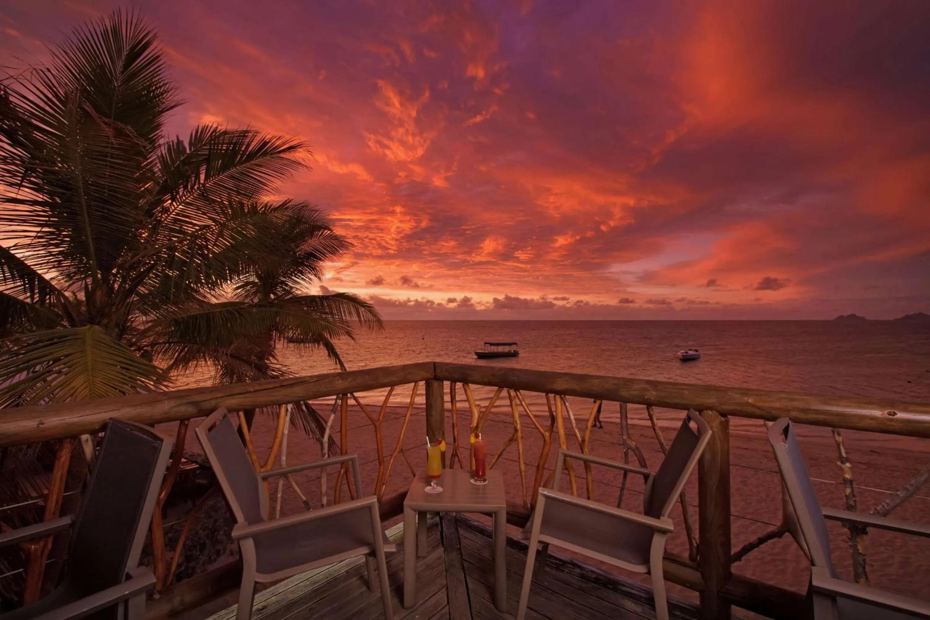 Restaurant/places to eat in Castaway Island, Fiji