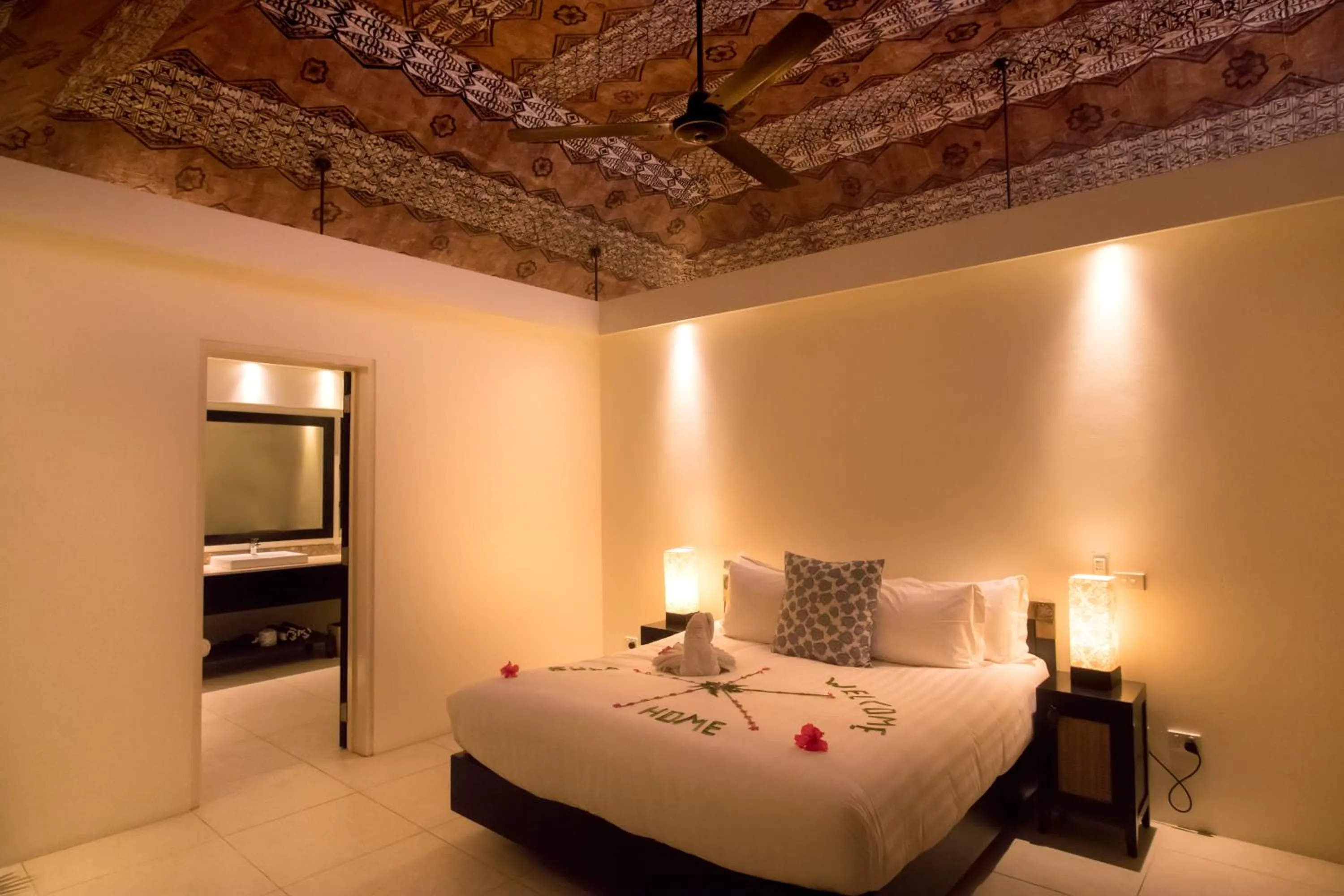 Shower, Bed in Castaway Island, Fiji