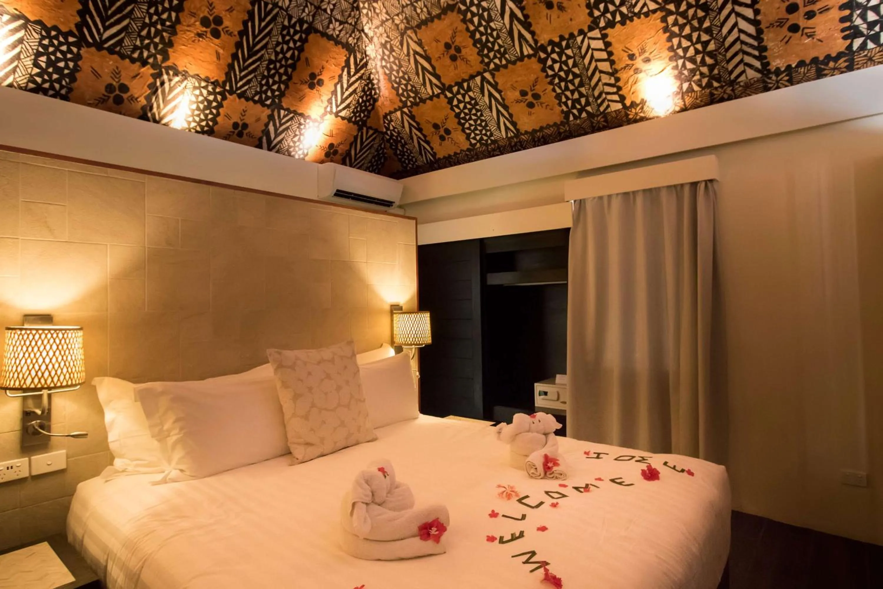 Bedroom, Bed in Castaway Island, Fiji