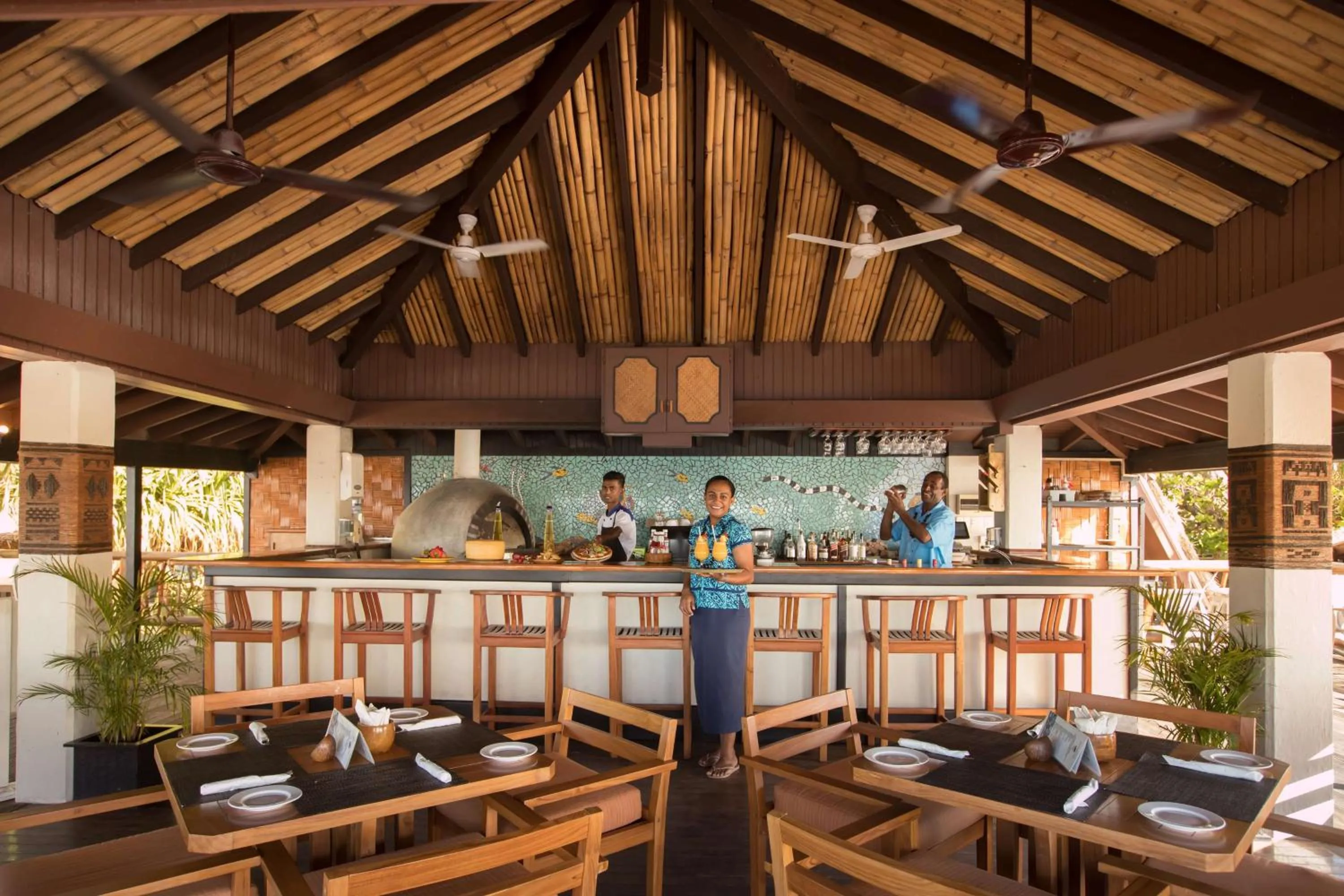 Restaurant/places to eat in Castaway Island, Fiji