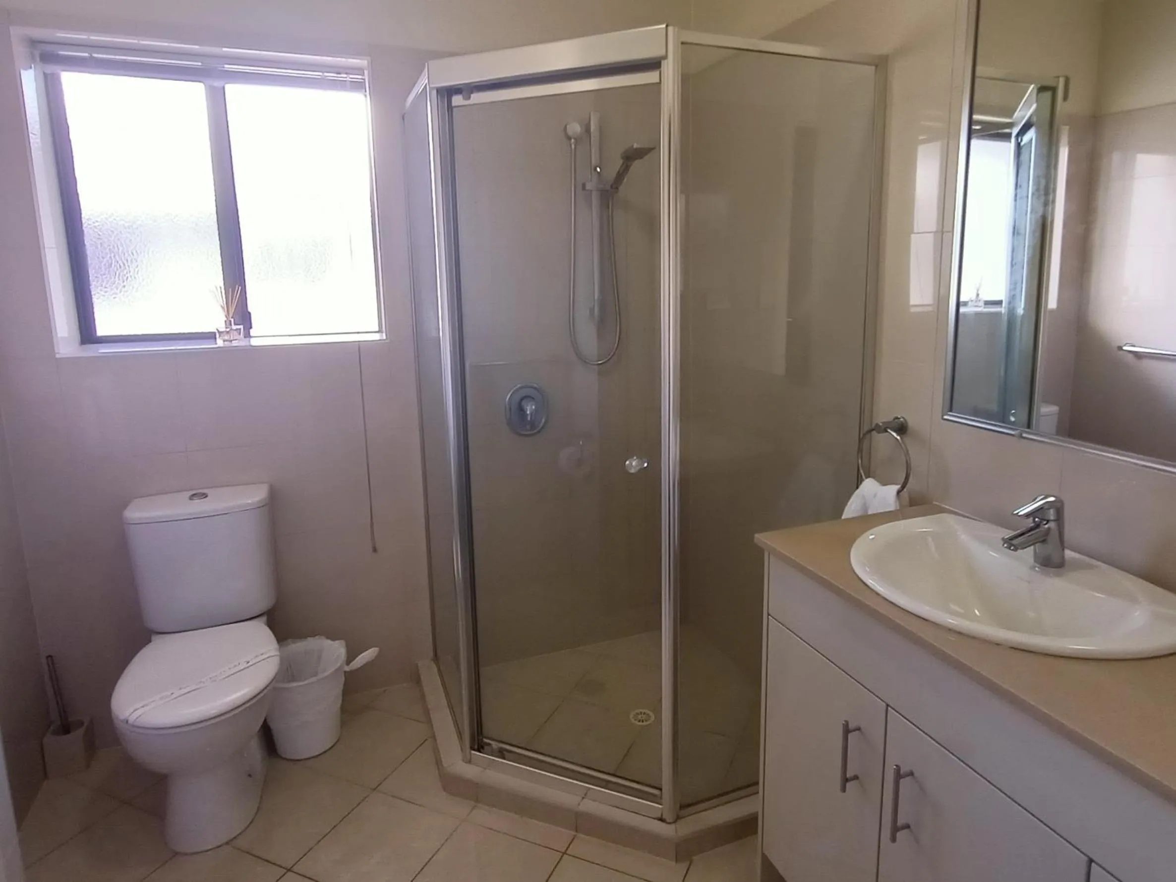 Bathroom in La Vida on Anzac